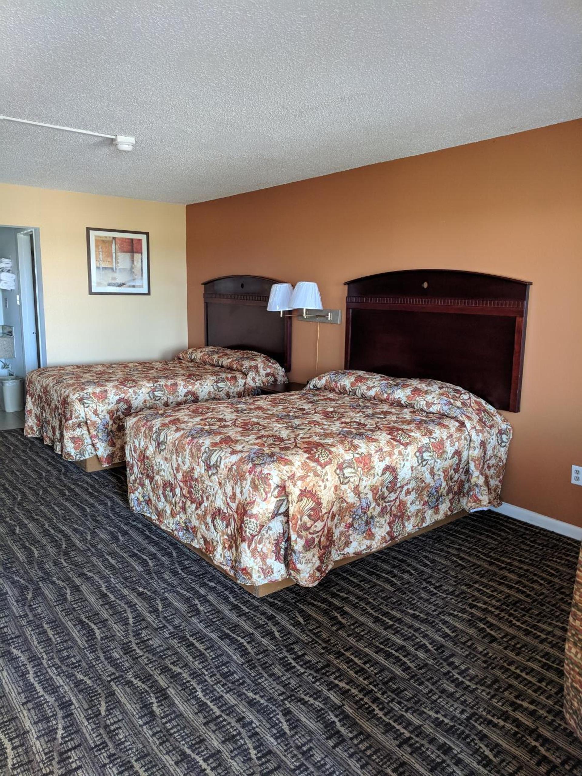 Royal Inn photo 6