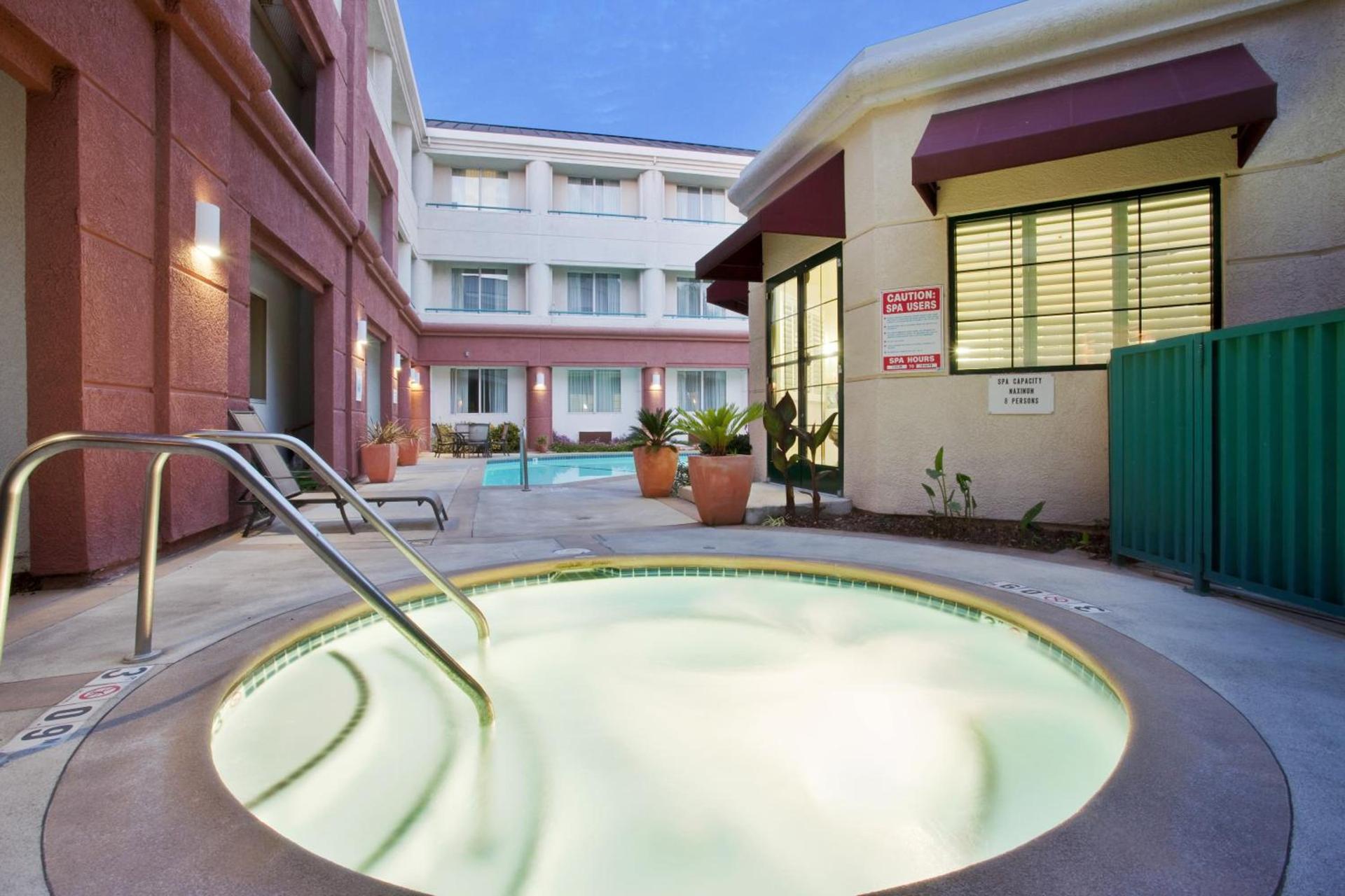 Country Inn & Suites by Radisson, San Jose International Airport, CA photo 46