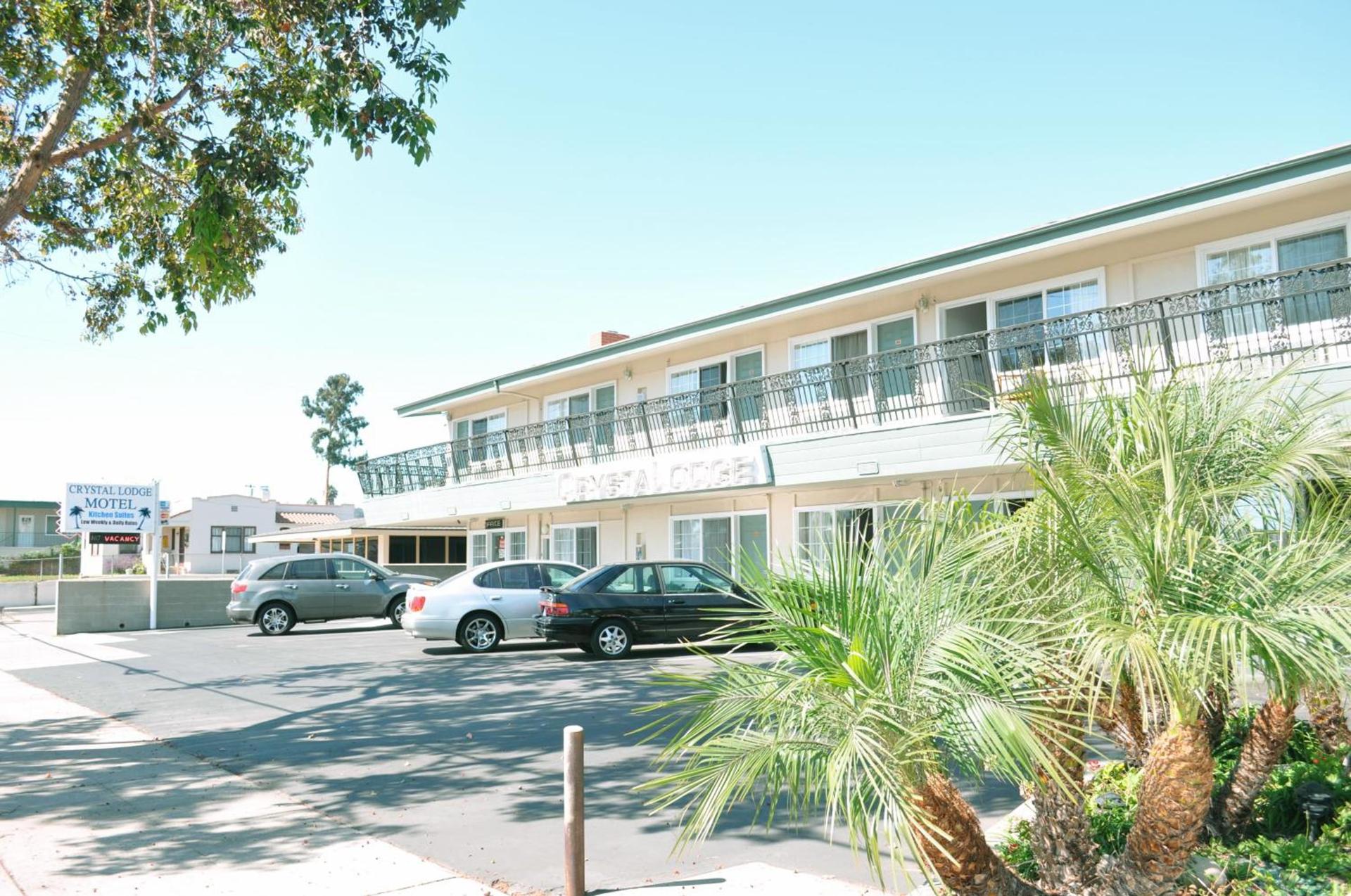 Crystal Lodge Motel photo 33