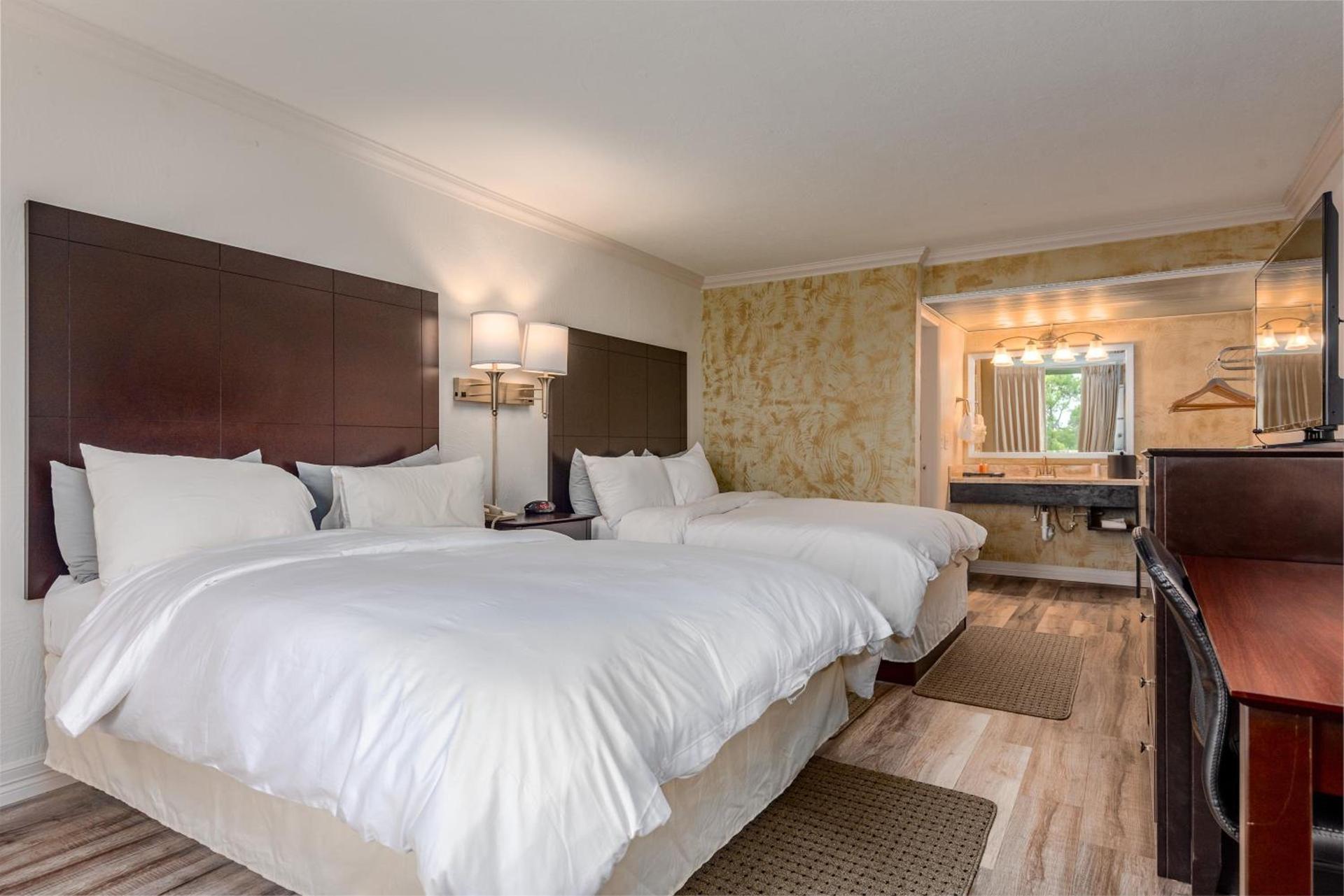 Fairway Inn photo 34