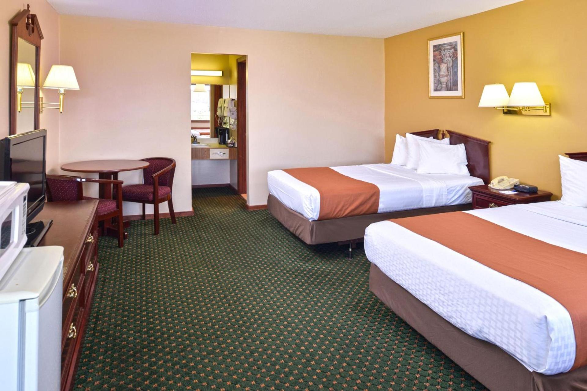 Americas Best Value Inn Plattsburgh photo 20