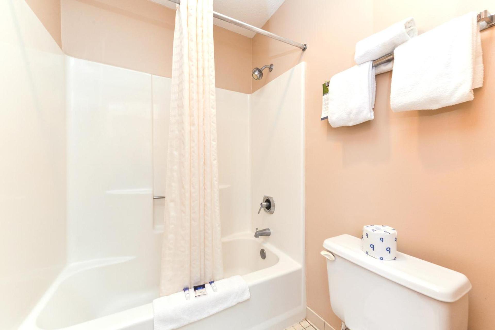 Americas Best Value Inn Plattsburgh photo 30