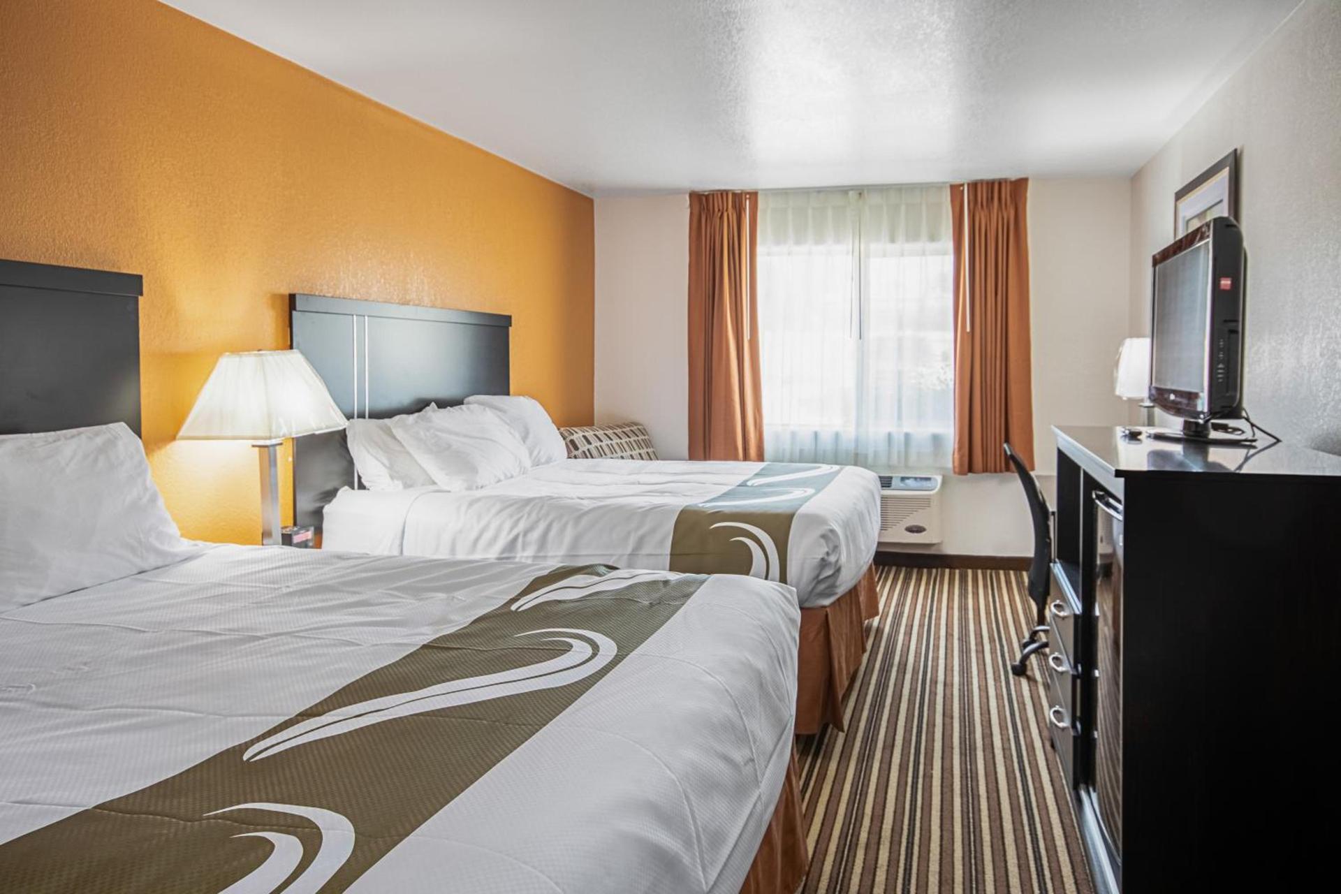 Quality Inn Dodge City photo 12