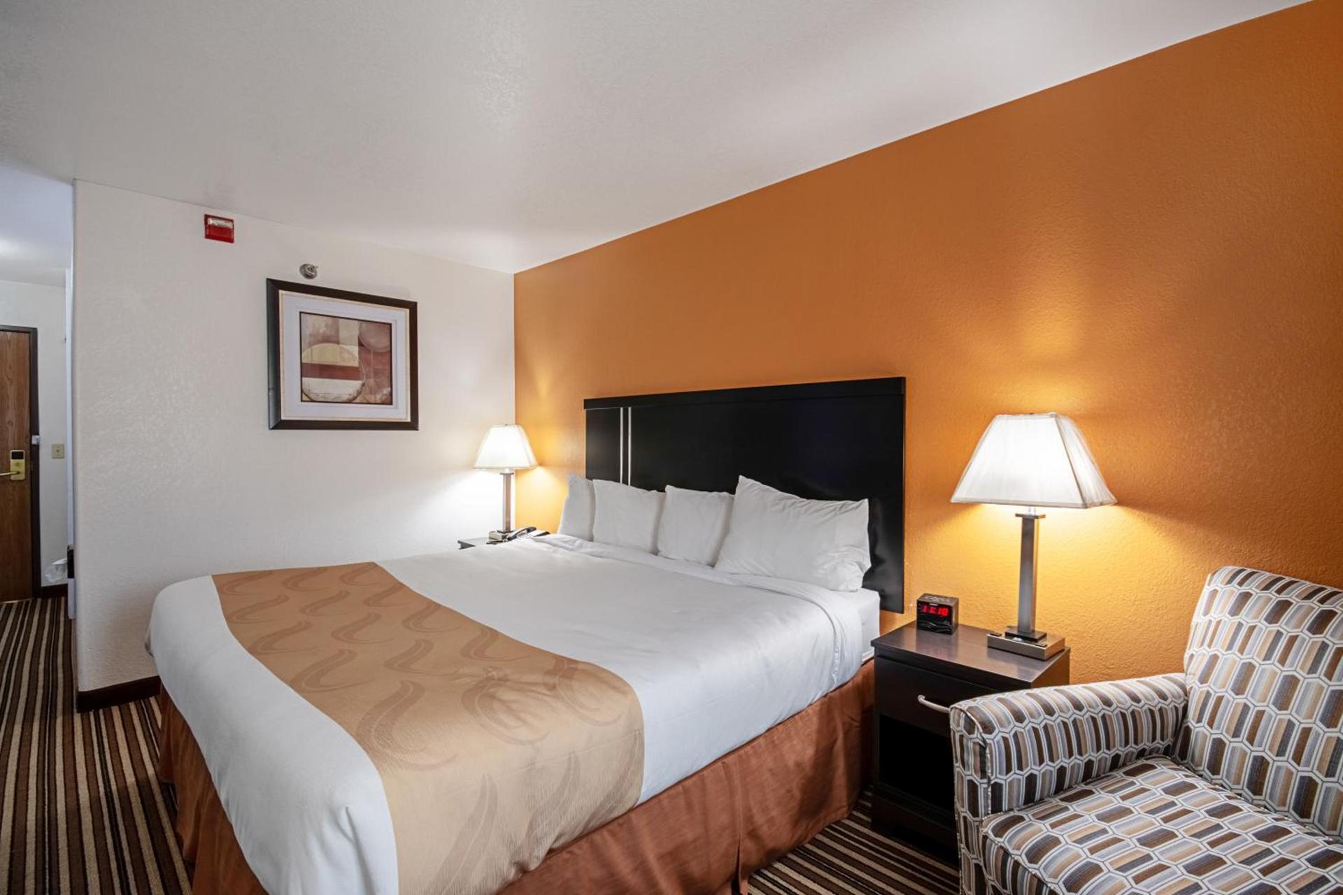 Quality Inn Dodge City photo 30