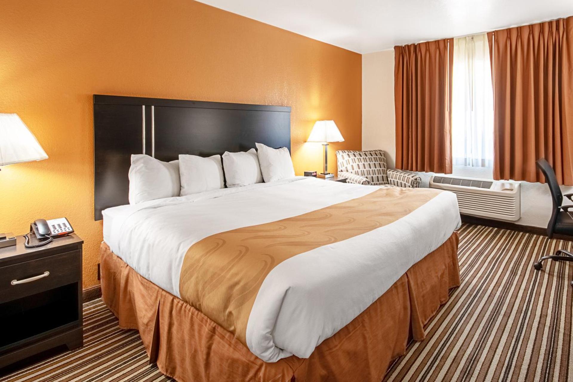 Quality Inn Dodge City photo 27
