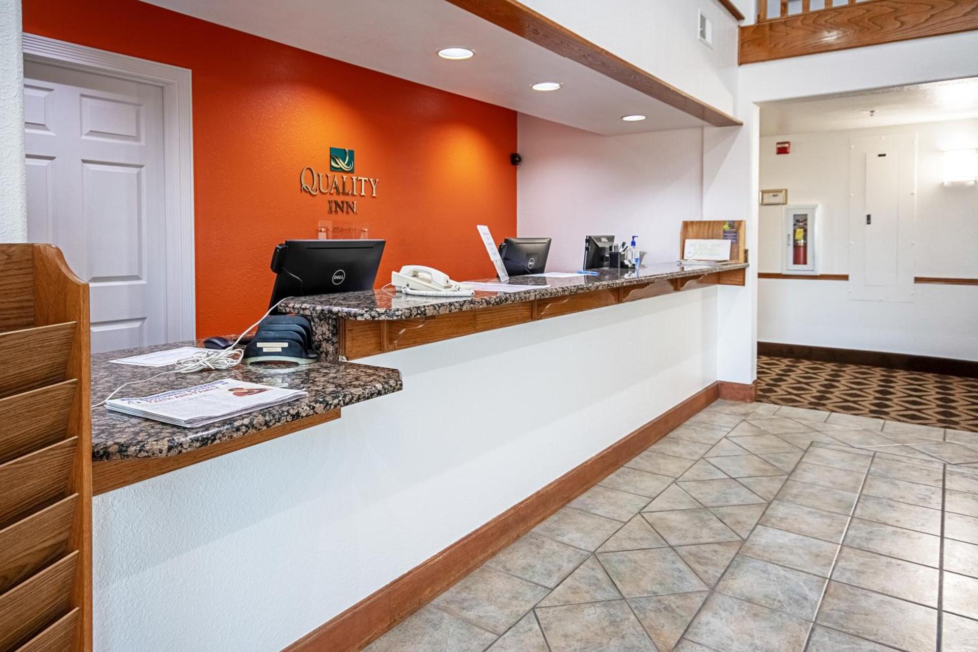 Quality Inn Dodge City photo 3