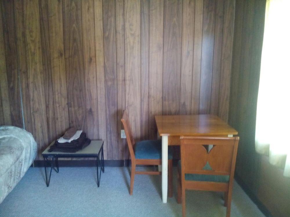 Mountaineer Motel photo 7