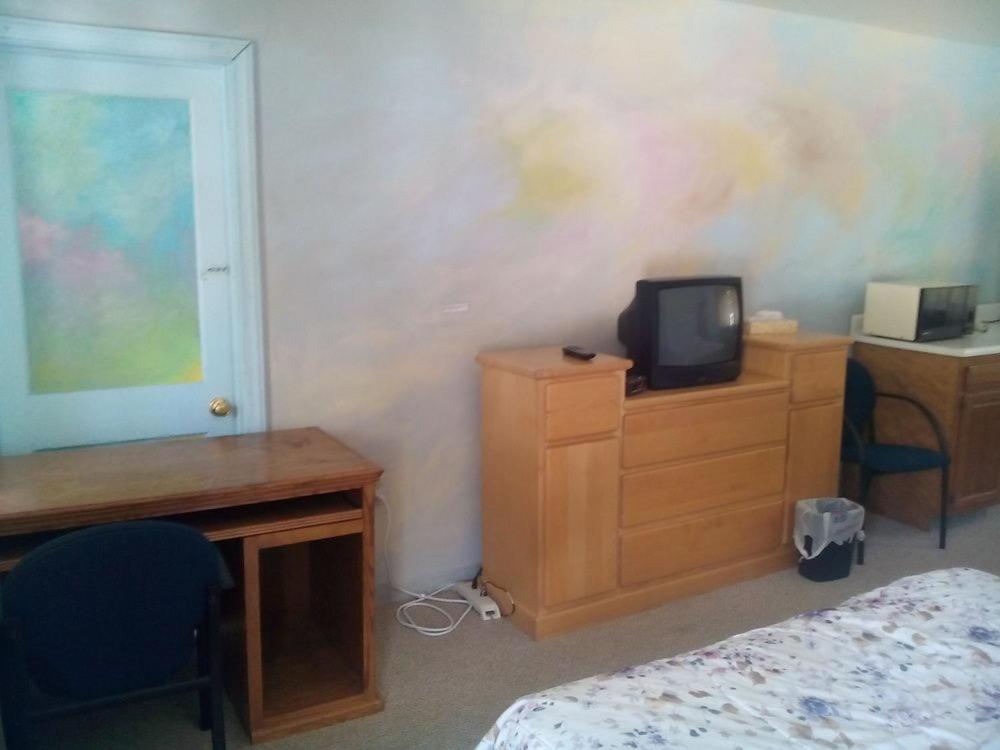 Mountaineer Motel photo 6