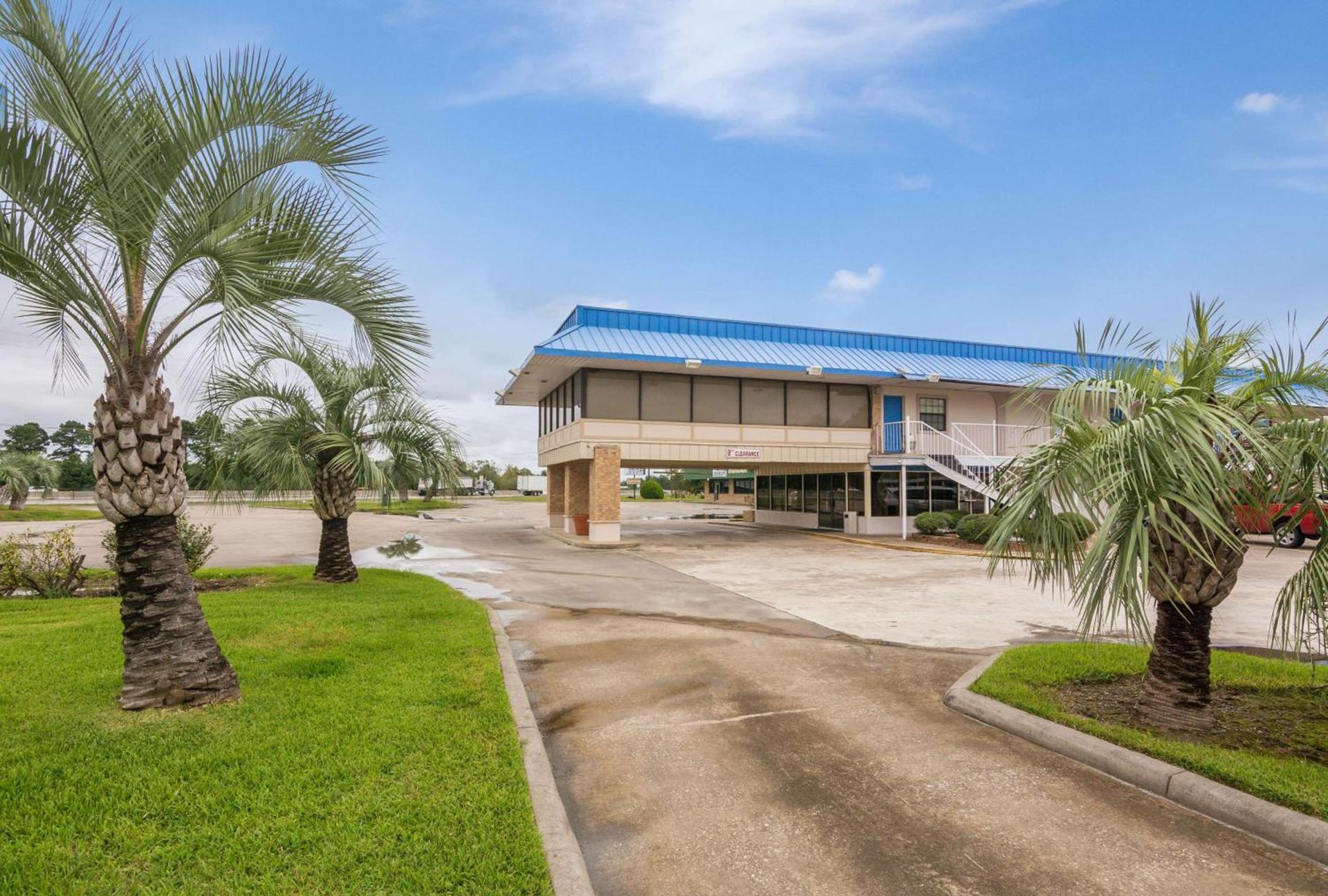 Motel 6-Winnie, TX photo 7