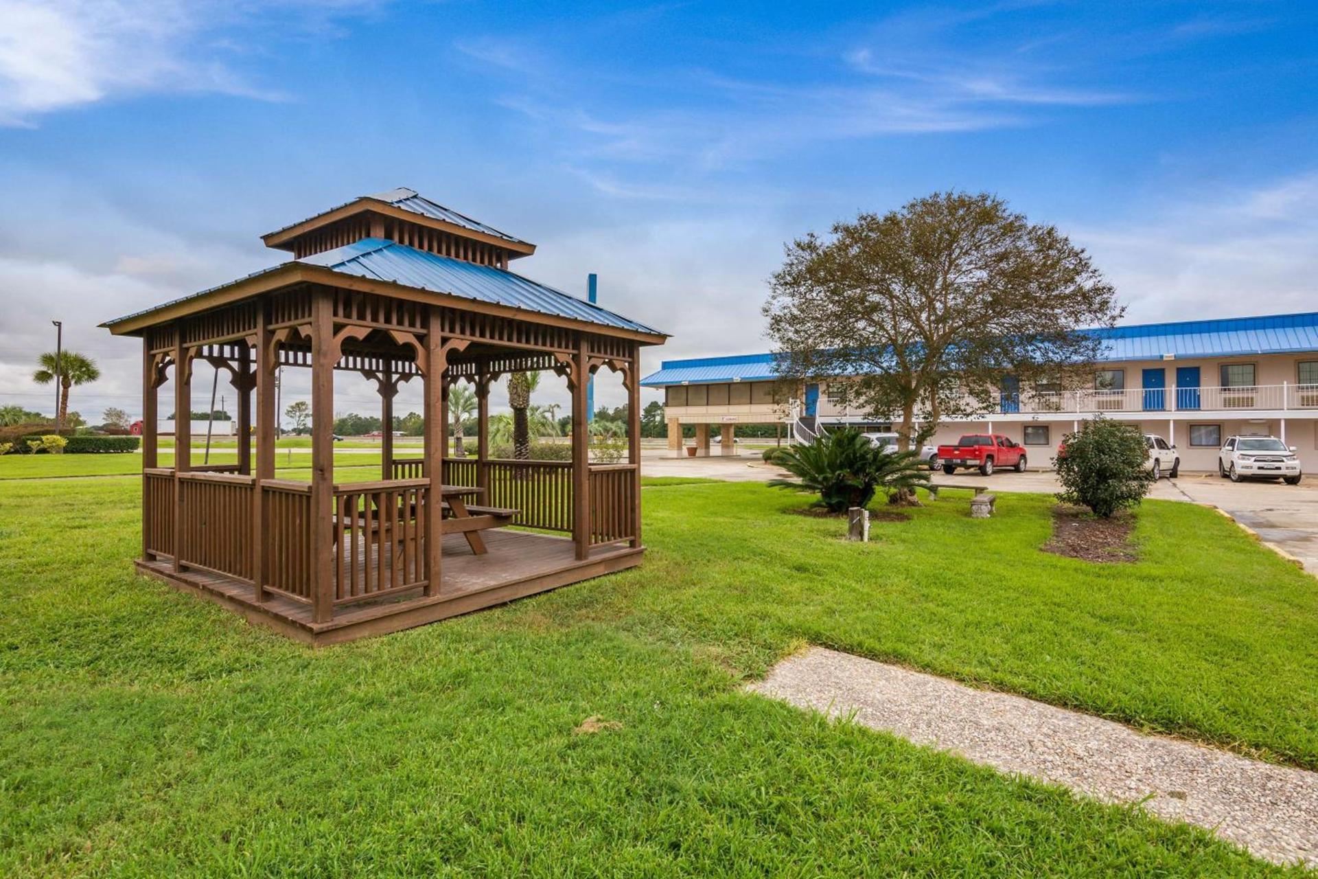 Motel 6-Winnie, TX photo 6