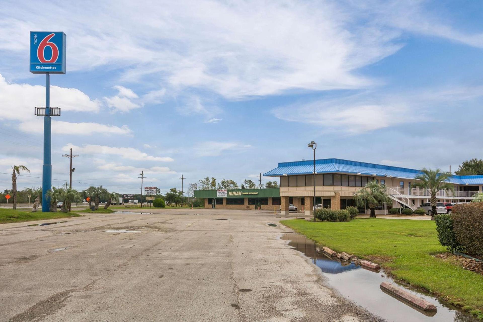 Motel 6-Winnie, TX photo 12