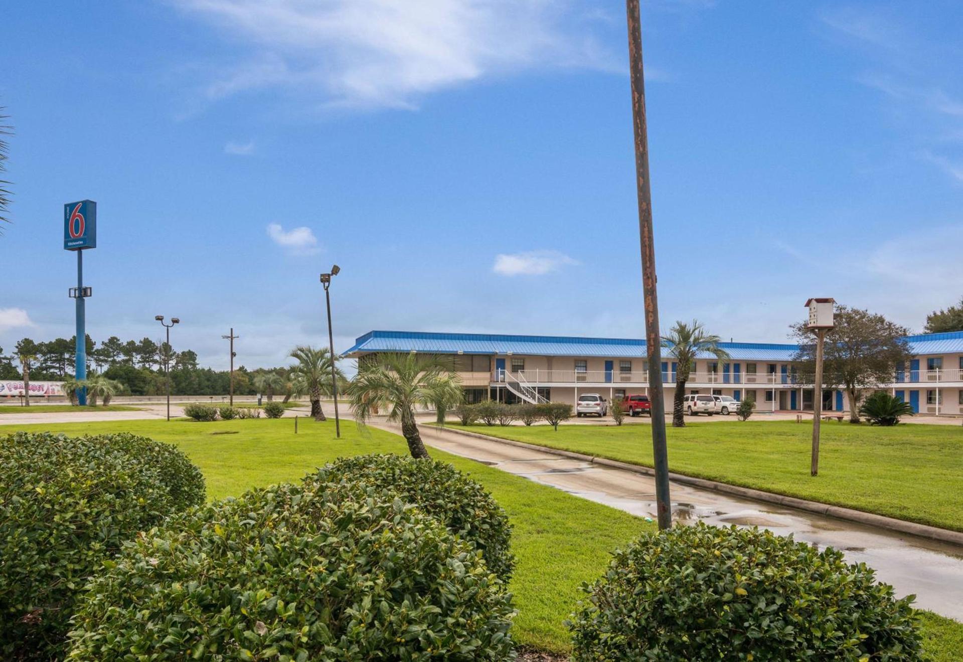 Motel 6-Winnie, TX photo 10