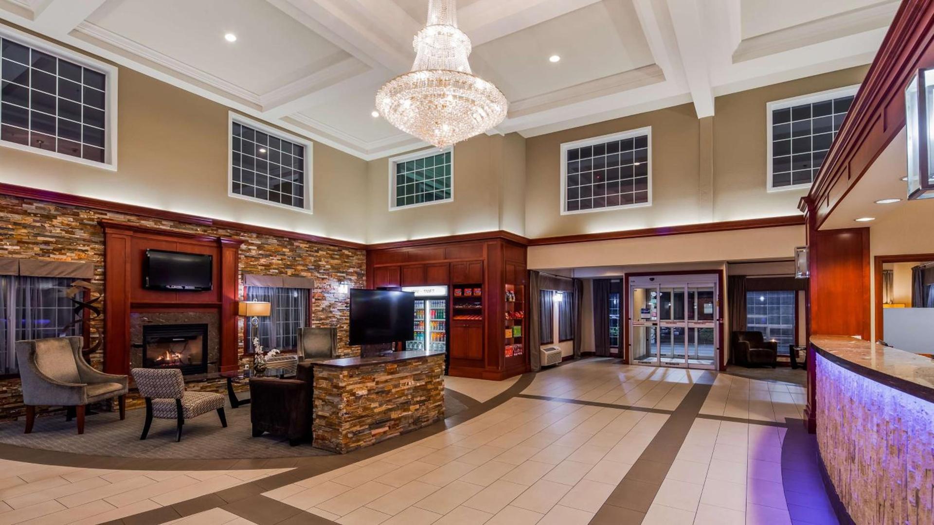 Best Western PLUS Vancouver Mall Drive photo 10