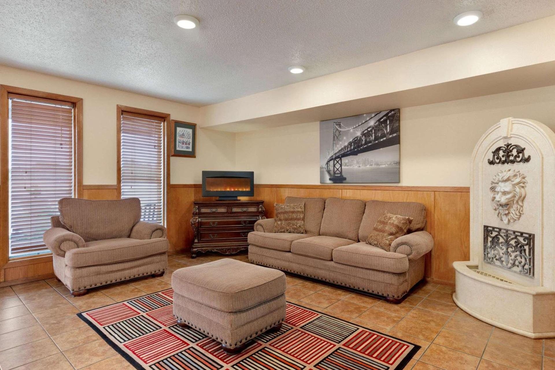 Super 8 by Wyndham Waco University Area photo 14