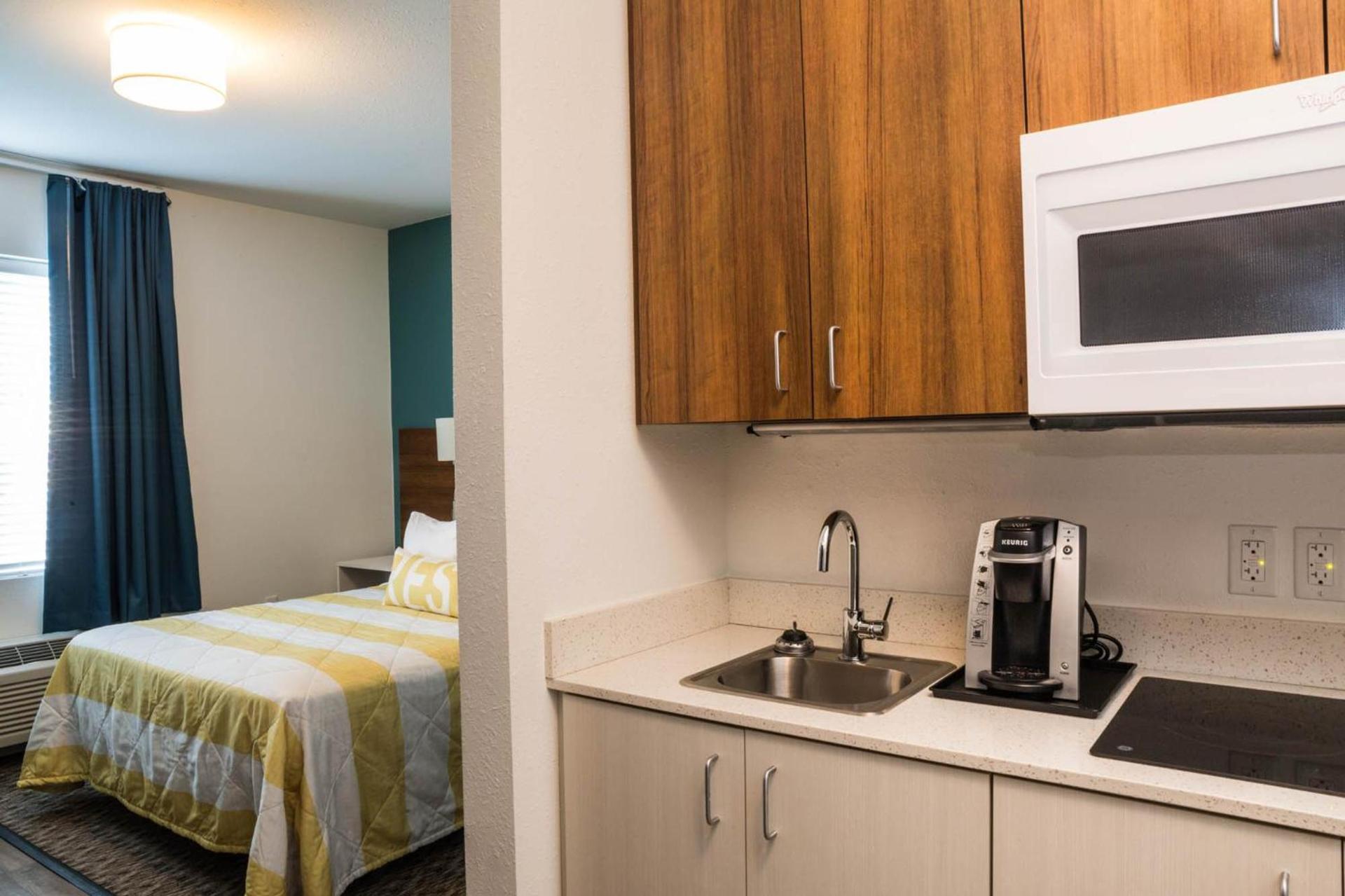 Uptown Suites Extended Stay Denver CO -Westminster photo 24