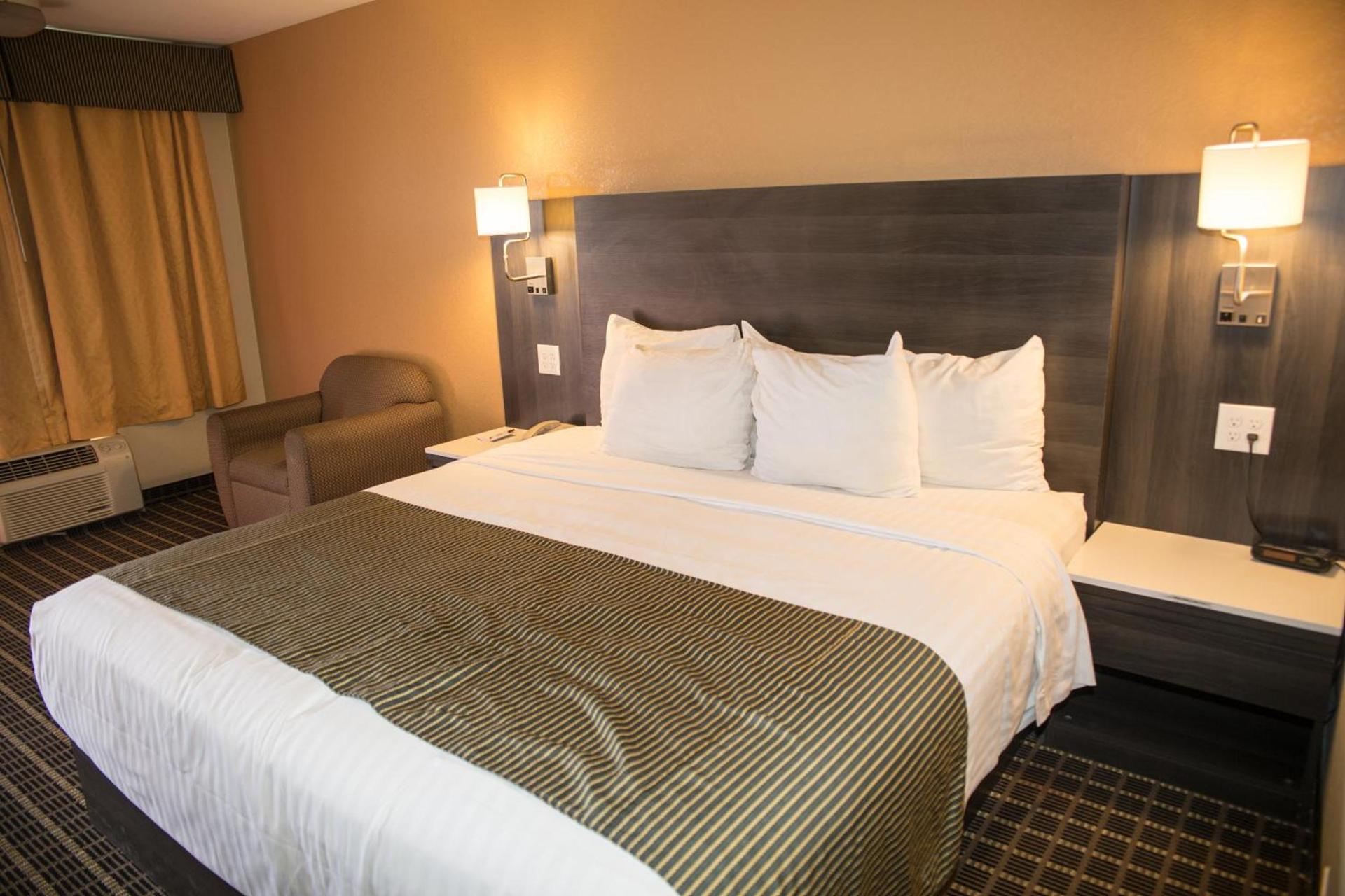 Ramada by Wyndham Flagstaff East photo 29