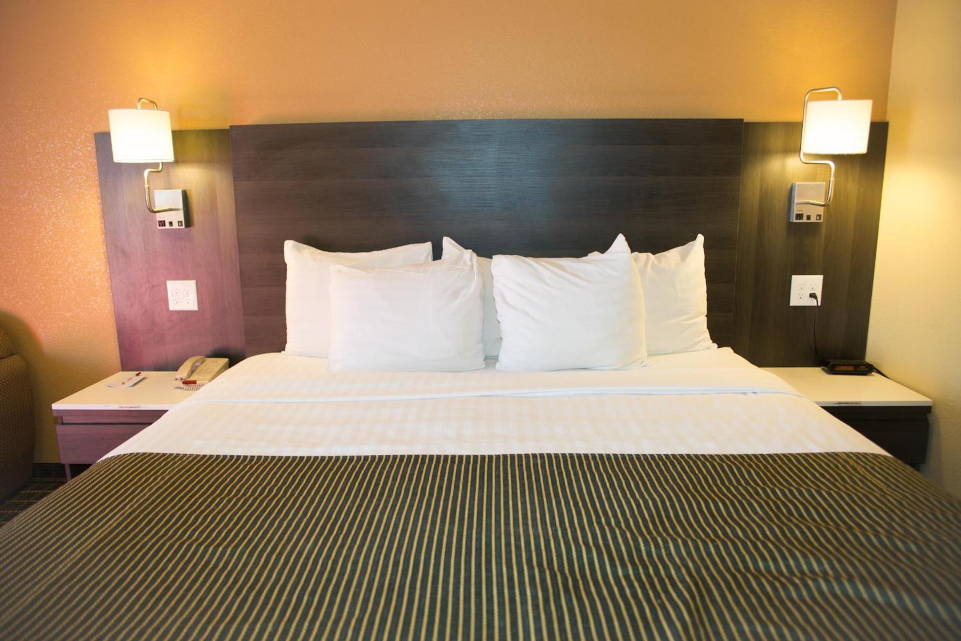 Ramada by Wyndham Flagstaff East photo 38