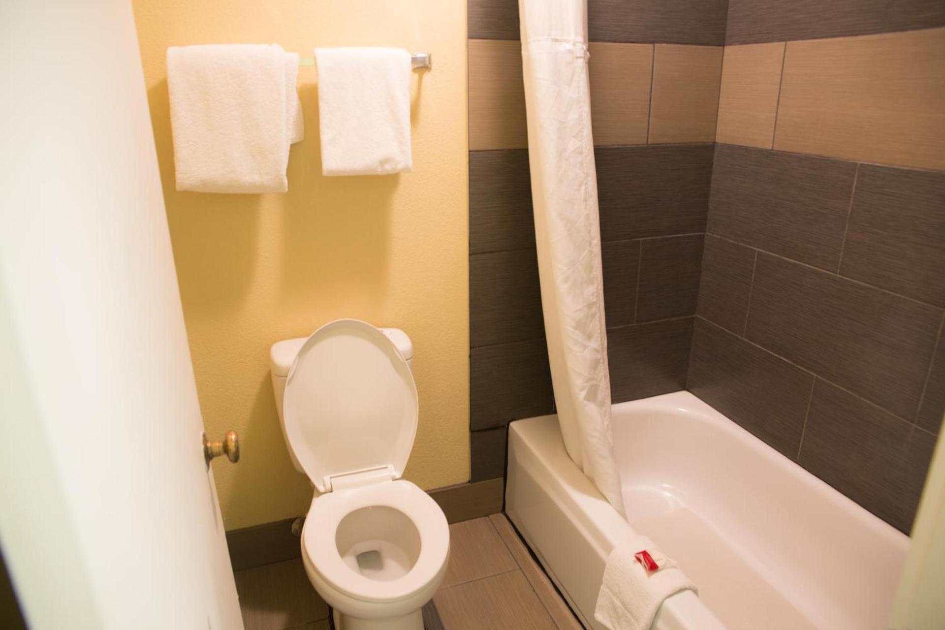 Ramada by Wyndham Flagstaff East photo 42