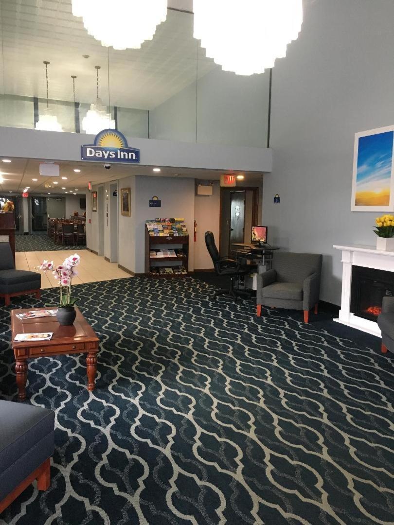 Days Inn by Wyndham Scranton PA photo 24