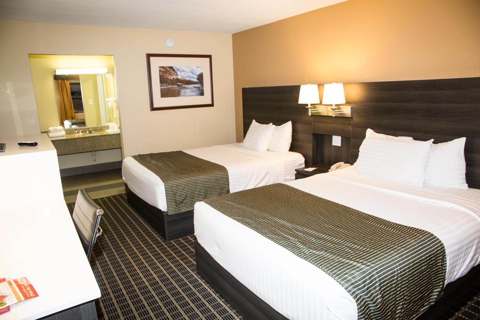 Ramada by Wyndham Flagstaff East photo 24