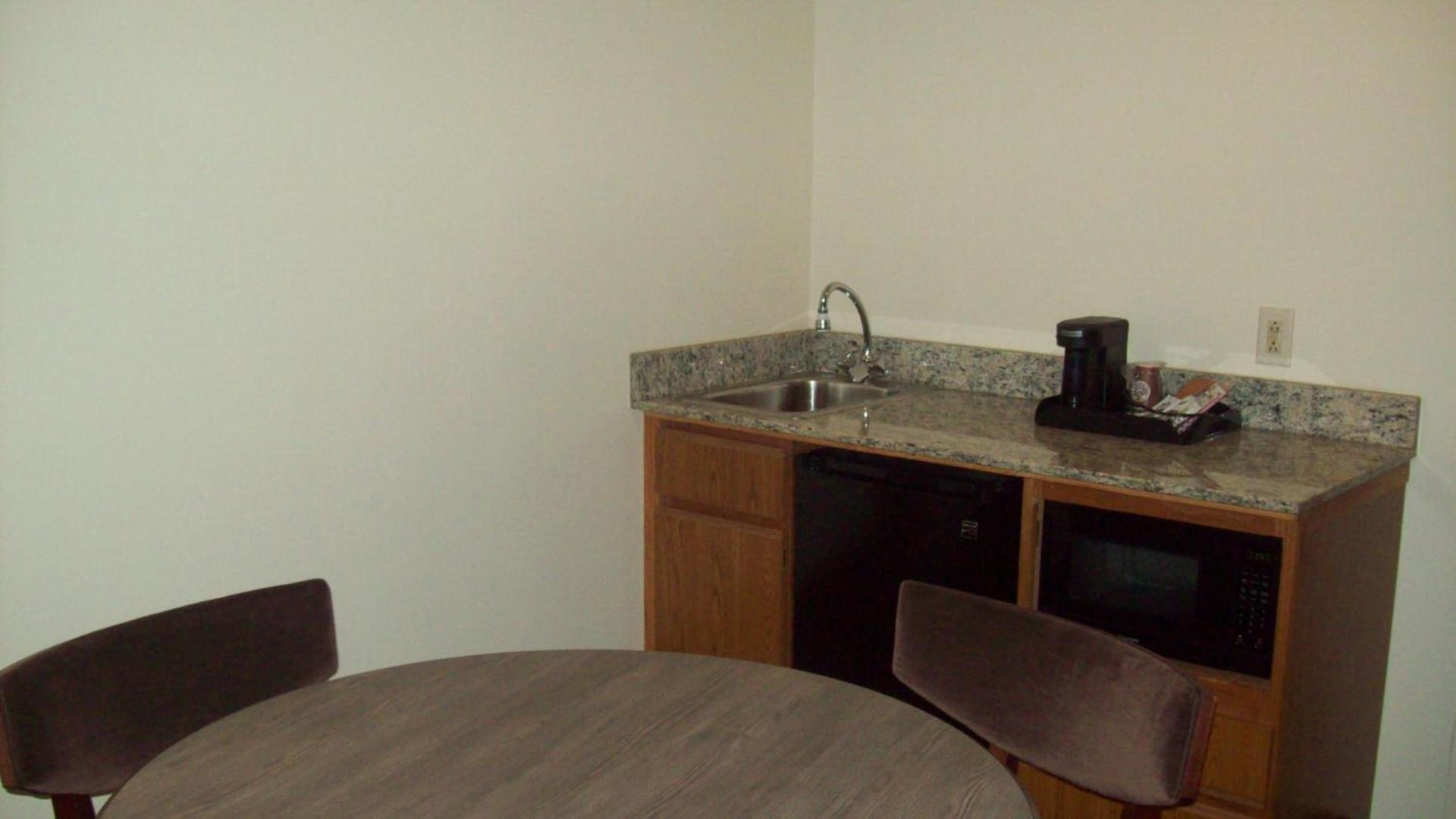 AmericInn by Wyndham Silver City photo 12