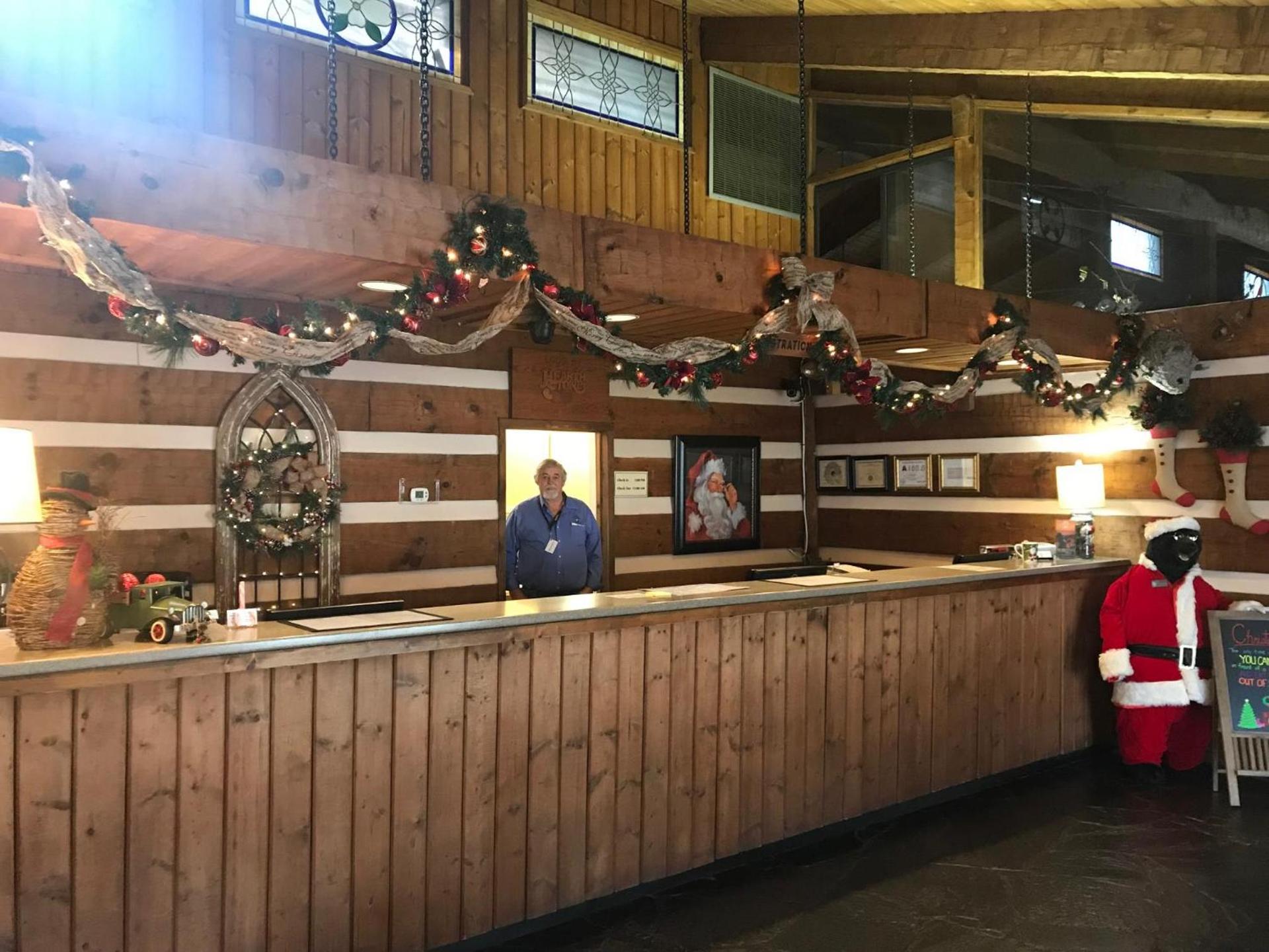 Great Smokies Inn - Cherokee photo 28