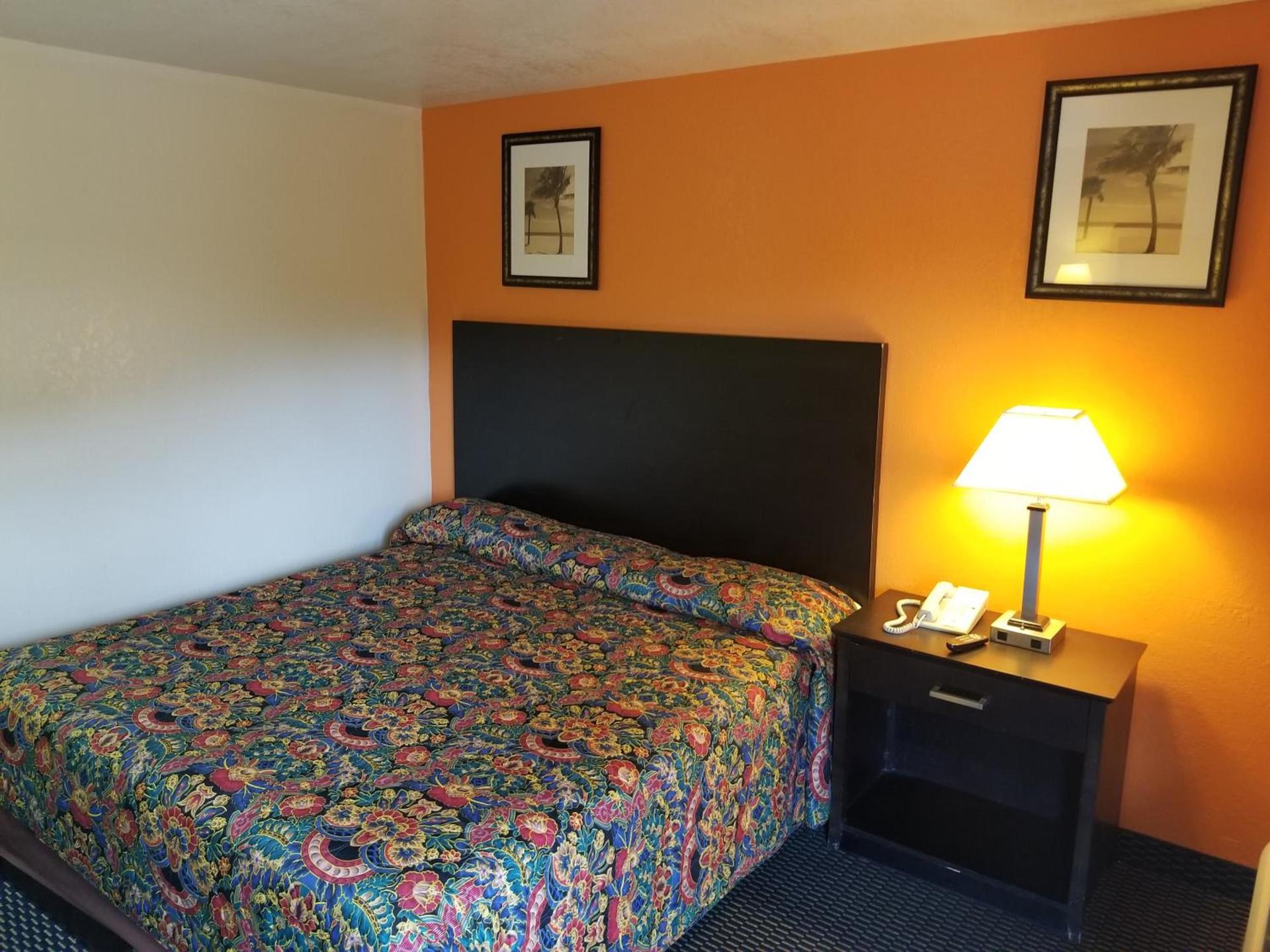 America's Best Inn - Macon photo 7