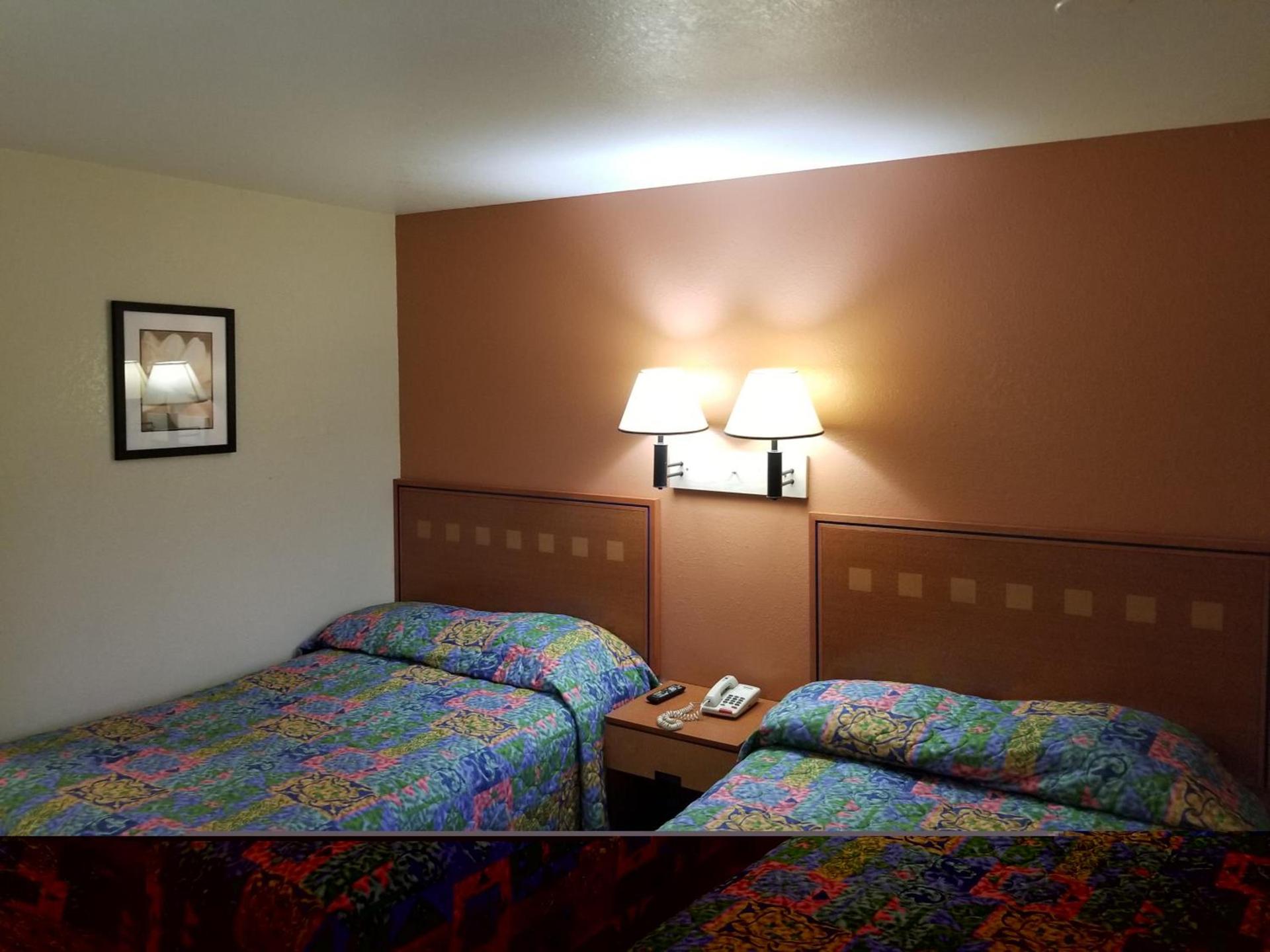 America's Best Inn - Macon photo 5