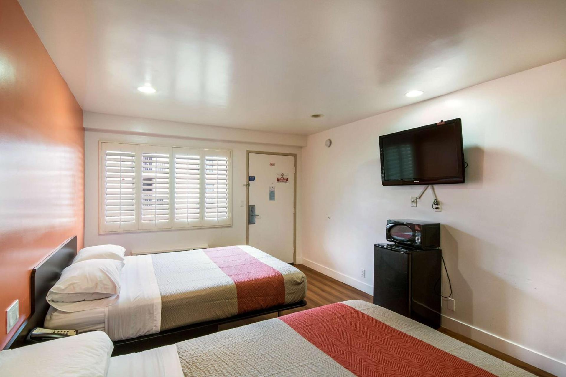Motel 6 Monterey Park photo 15