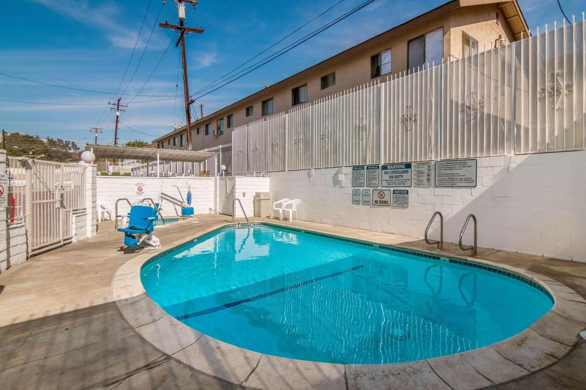 Motel 6 Monterey Park photo 5