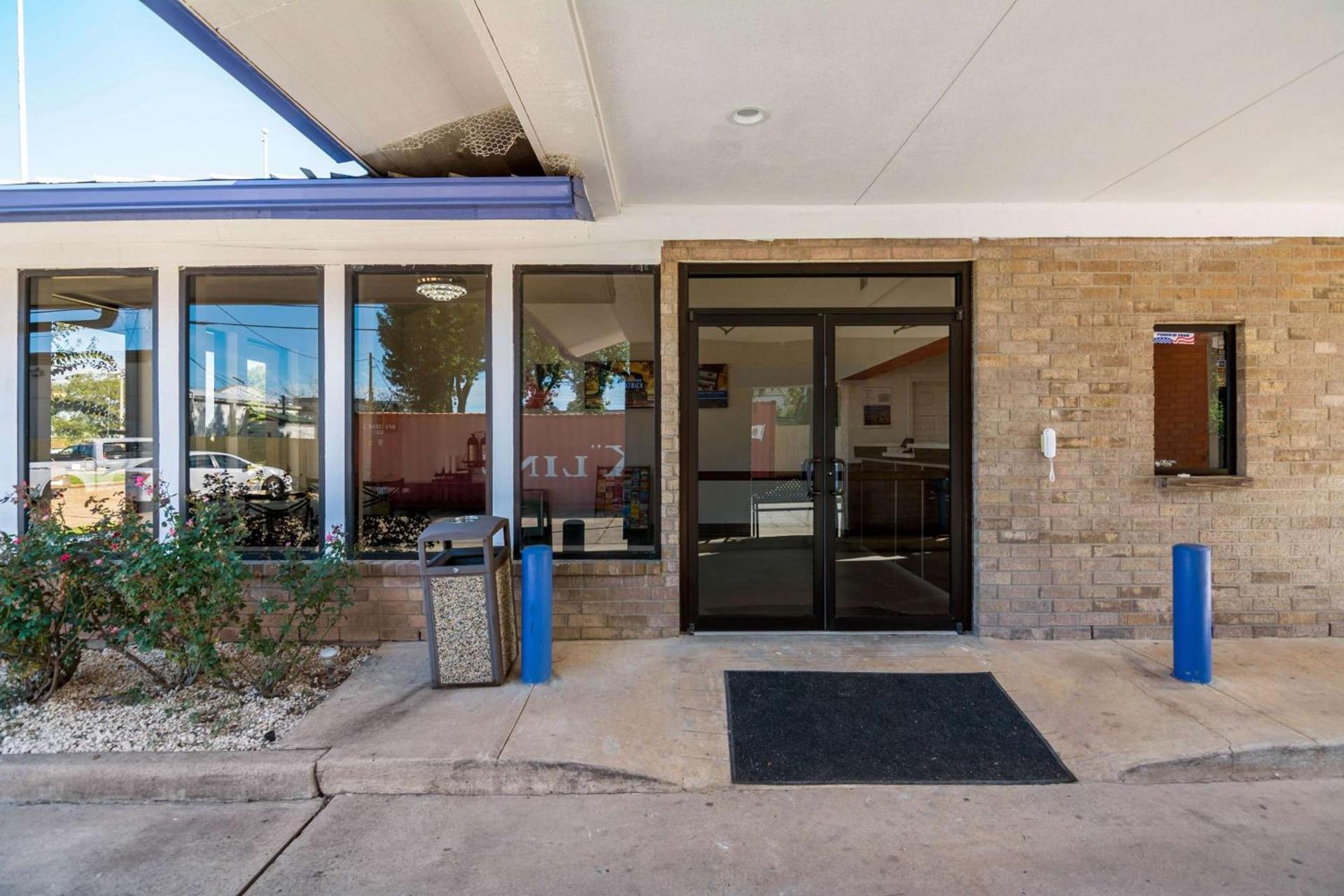Motel 6-Freeport, TX photo 2