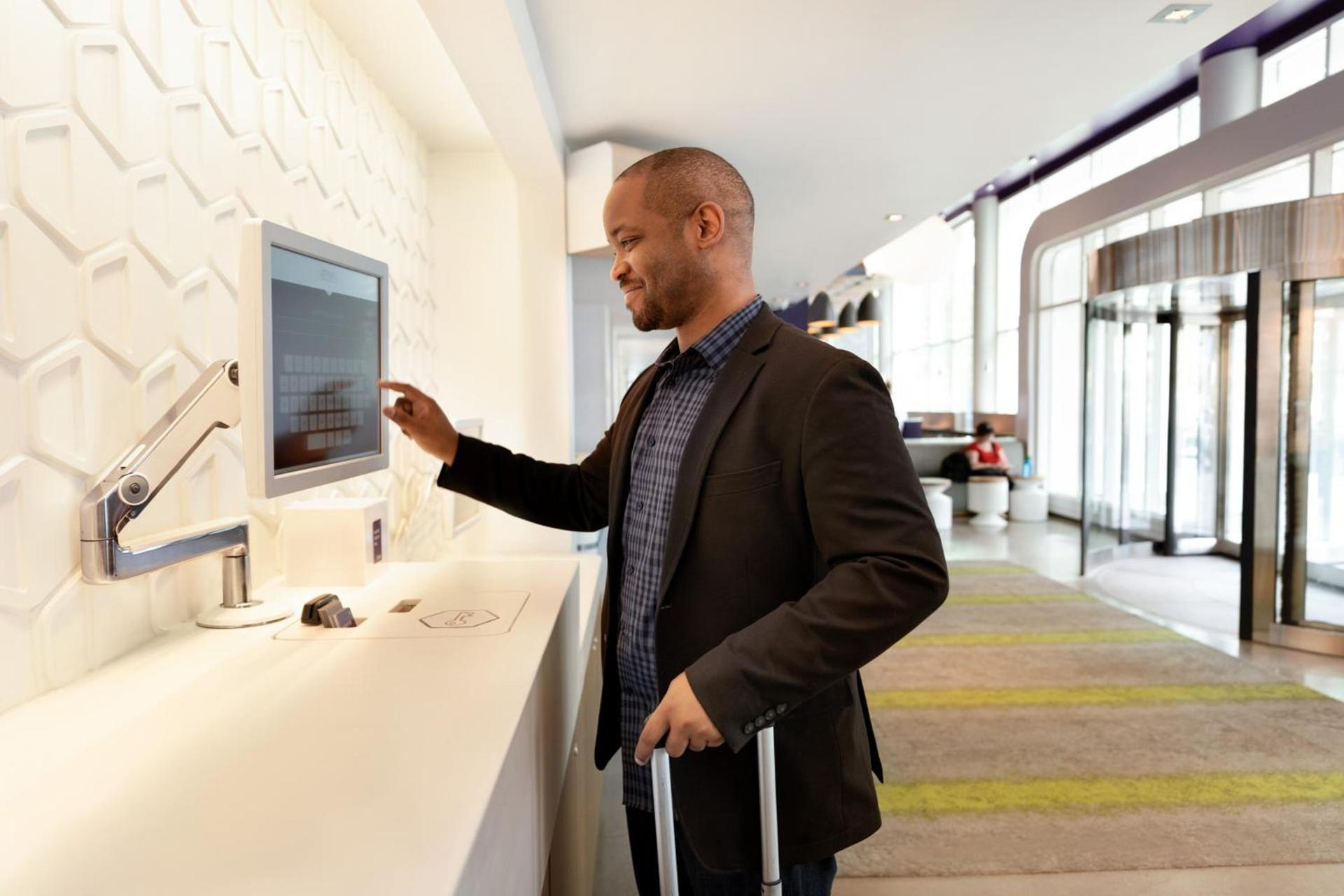 YOTEL Boston photo 64