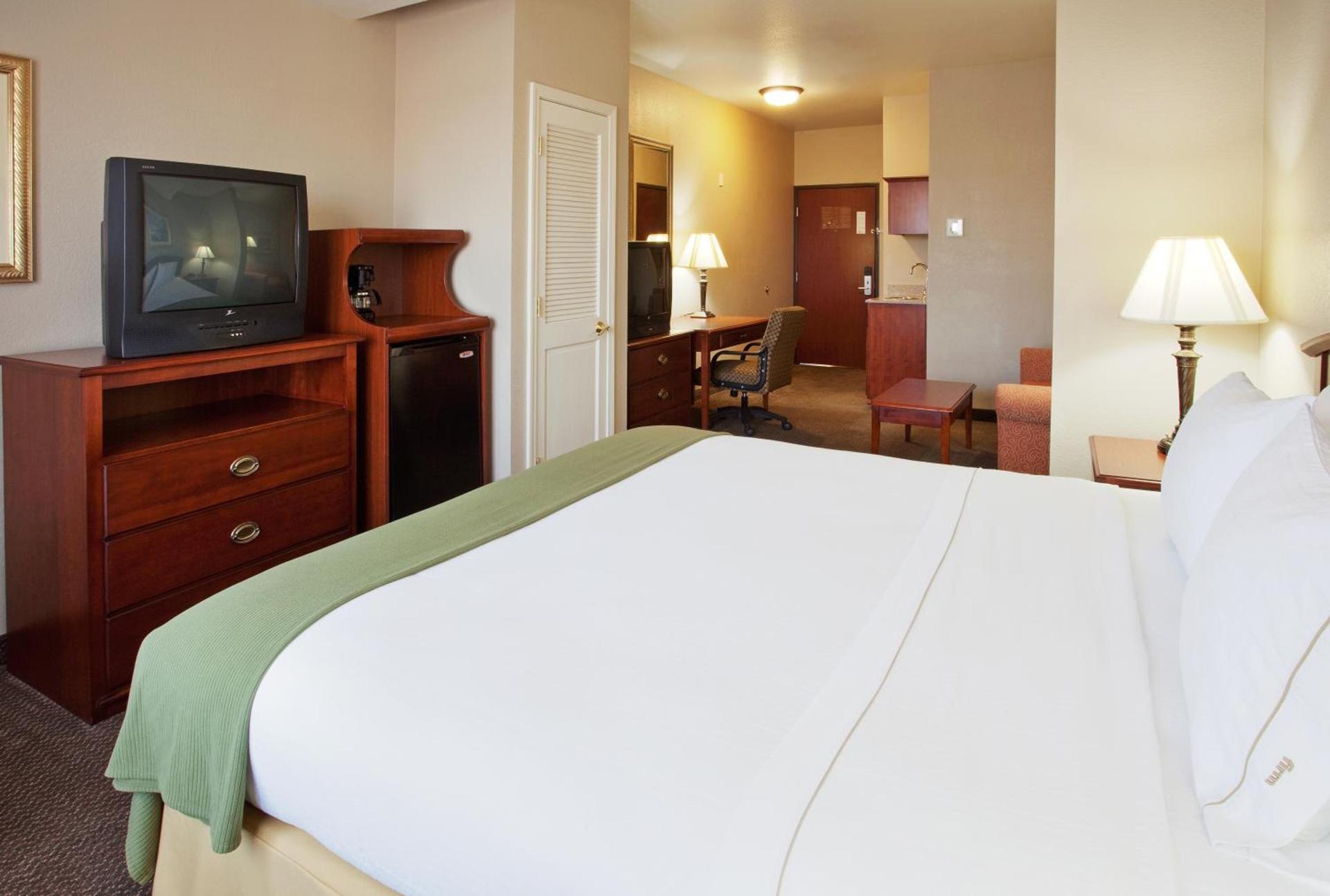 Holiday Inn Express- West Sacramento by IHG photo 8