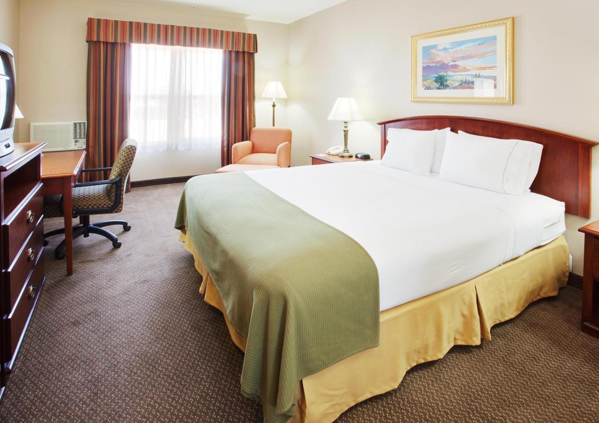 Holiday Inn Express- West Sacramento by IHG photo 9