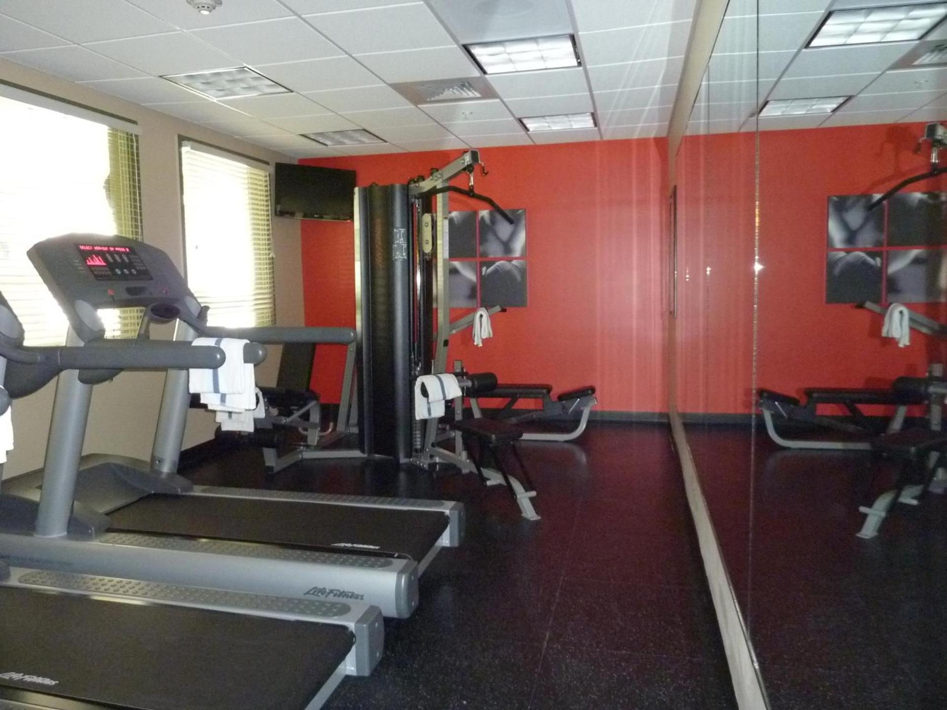 Comfort Inn & Suites Concord - Kannapolis photo 11