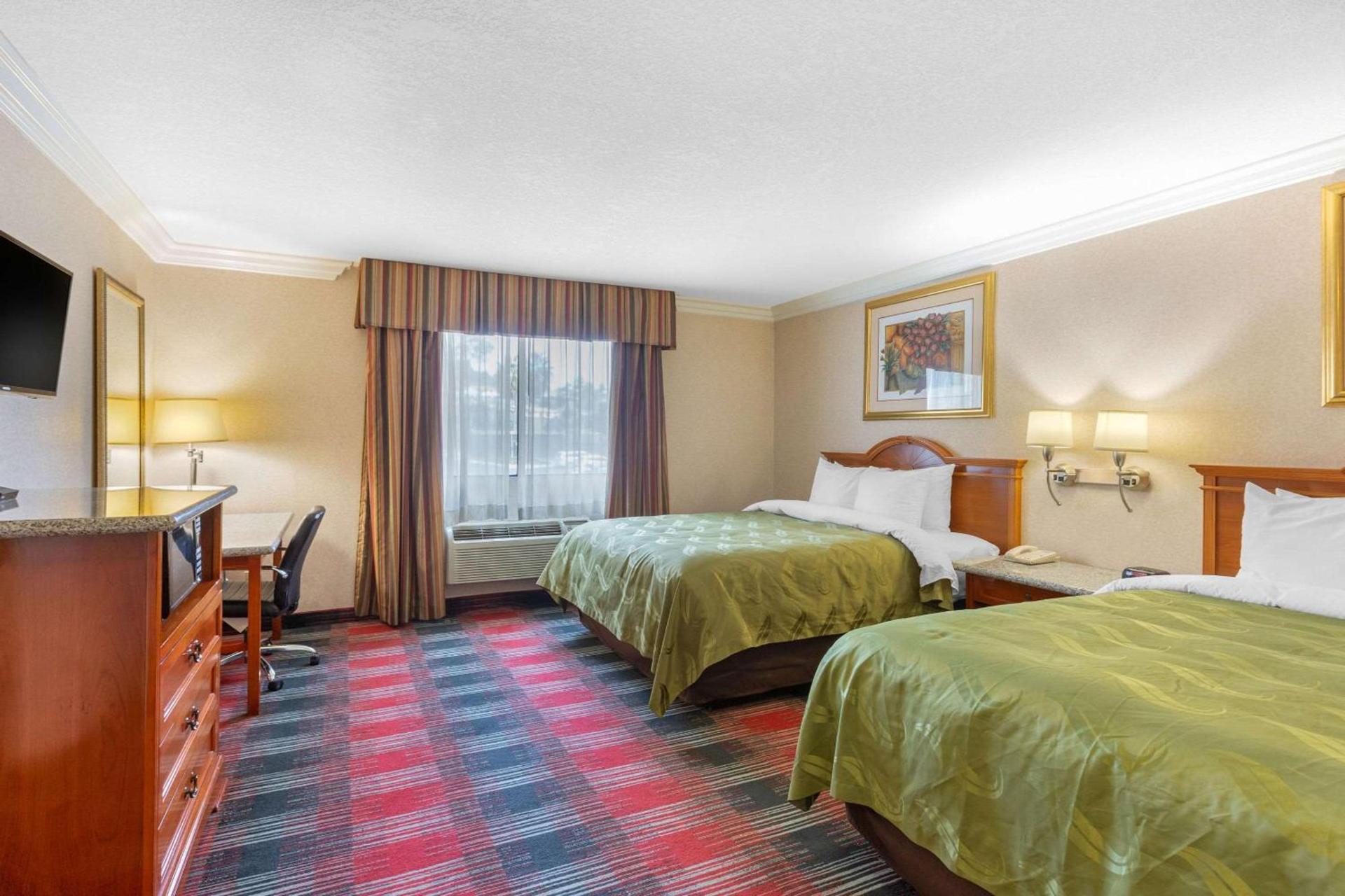 Quality Inn & Suites Oceanside Near Camp Pendleton photo 10