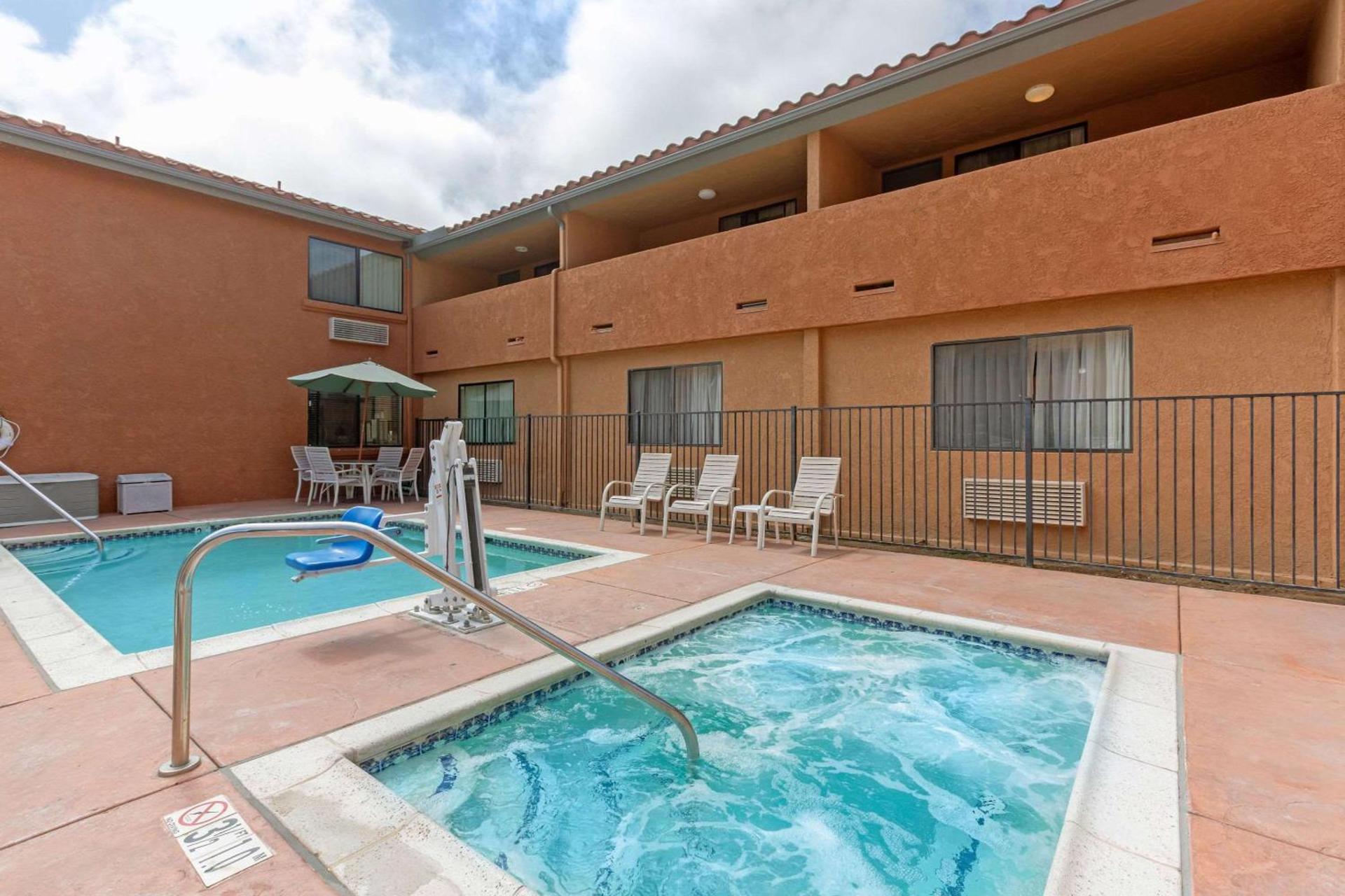 Quality Inn & Suites Oceanside Near Camp Pendleton photo 43