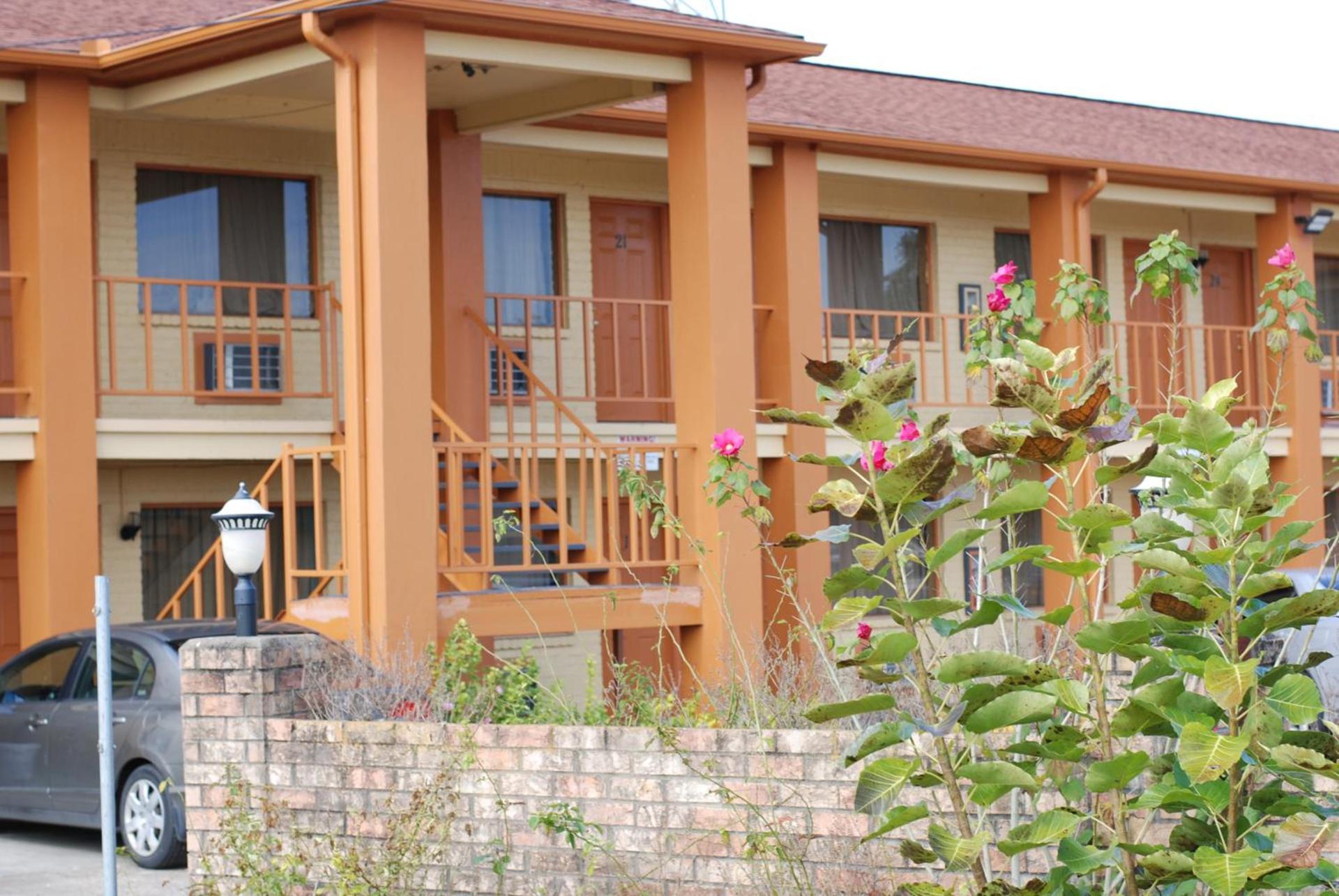 Royal Inn photo 2