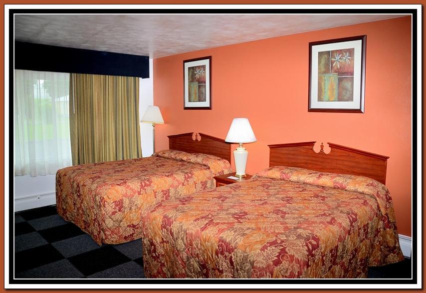 The Cardinal Inn photo 53