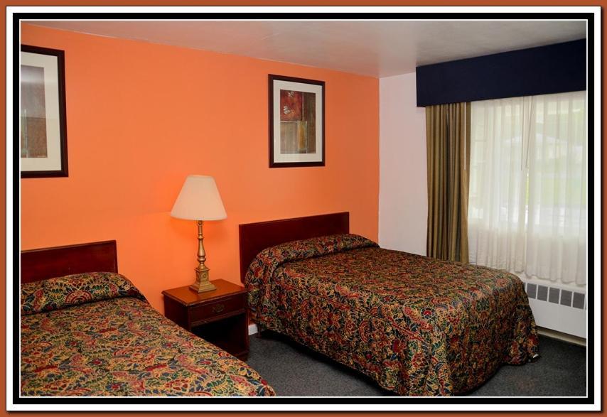 The Cardinal Inn photo 10
