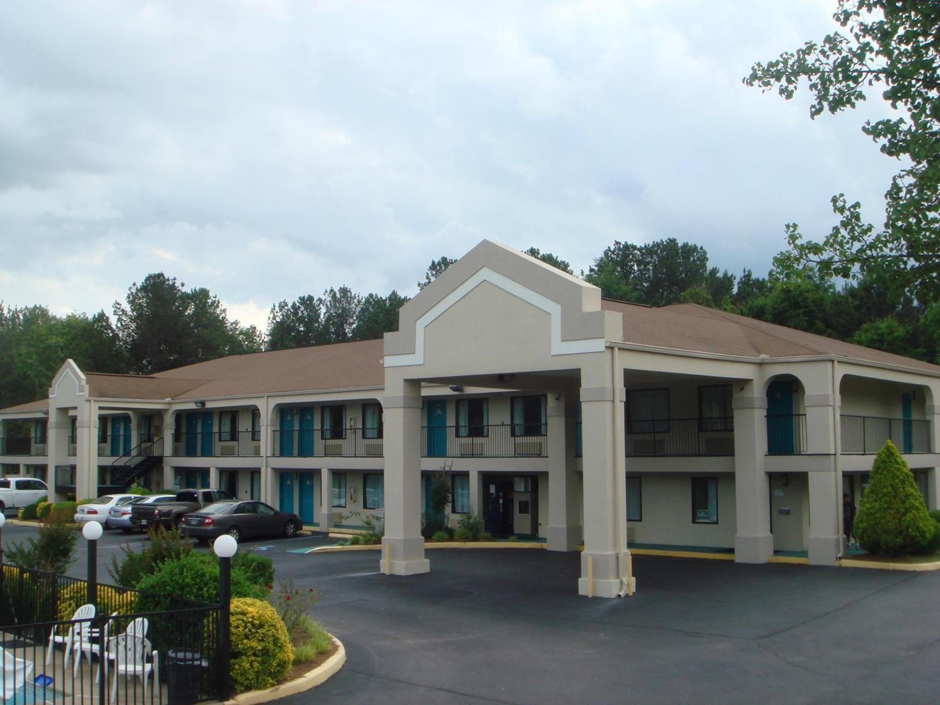 Key West Inn - Roanoke photo 2