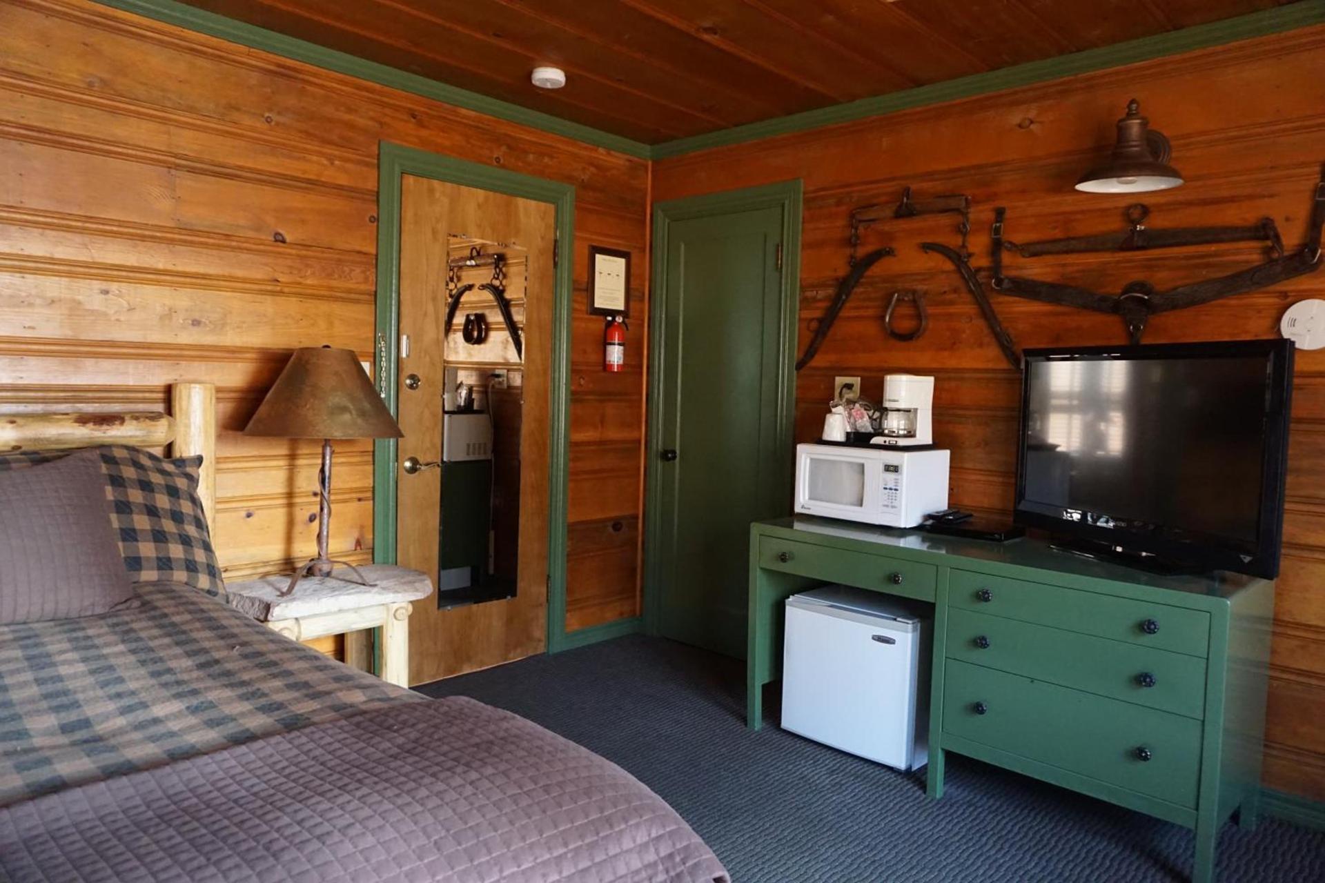 Shaver Lake Village Hotel photo 72