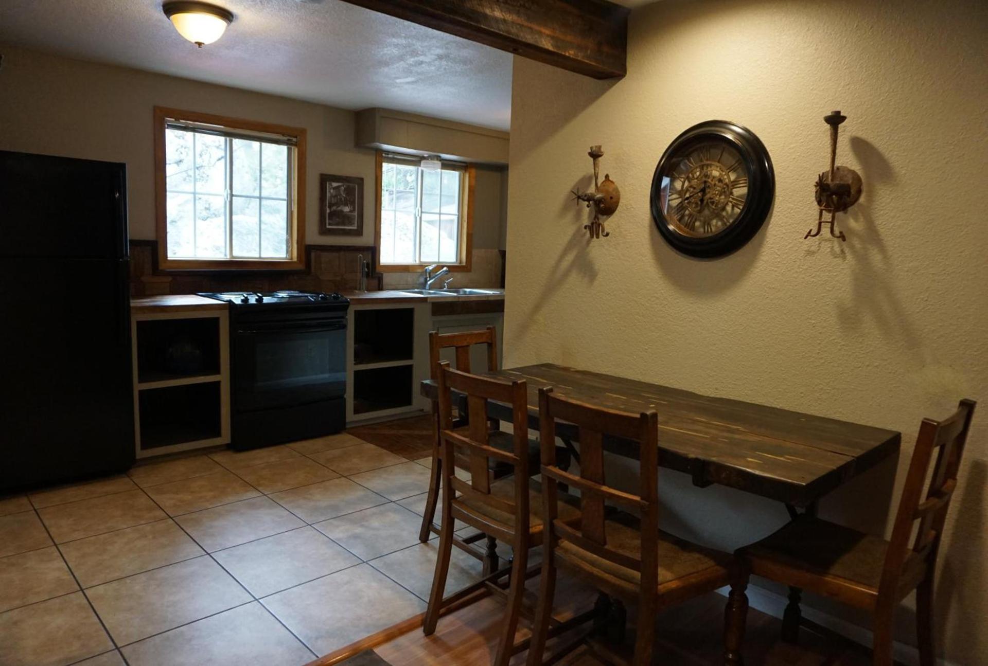 Shaver Lake Village Hotel photo 33