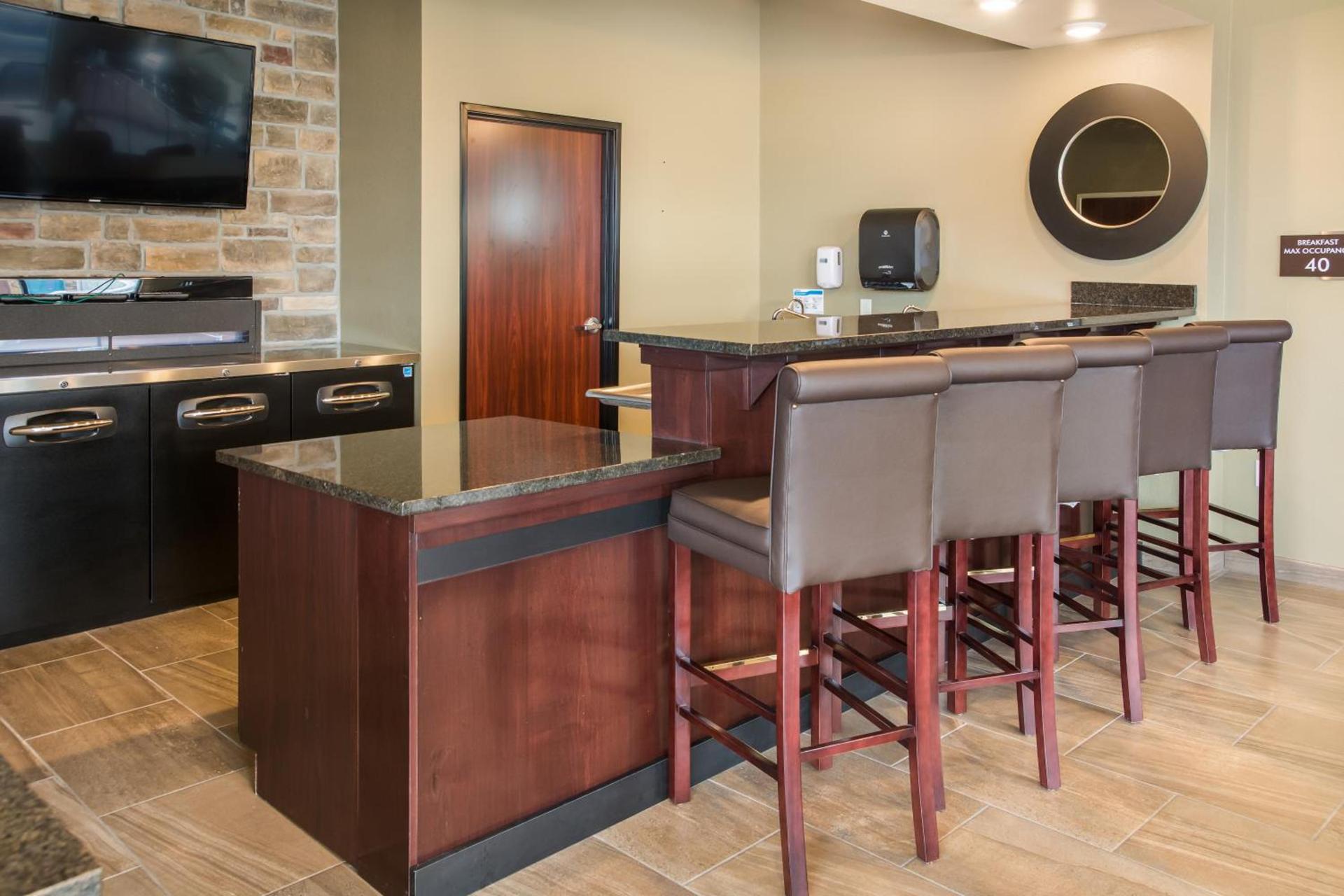 Cobblestone Inn and Suites - Ashland photo 27