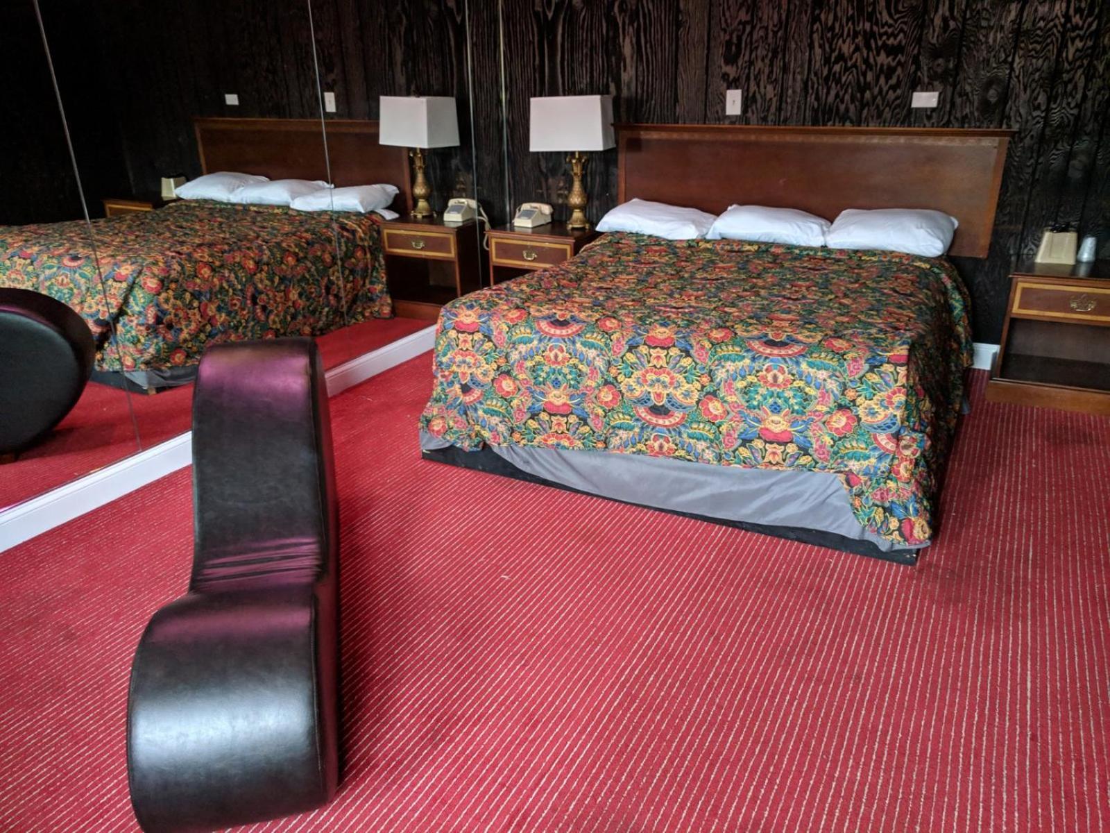 Skylark Motel photo 6