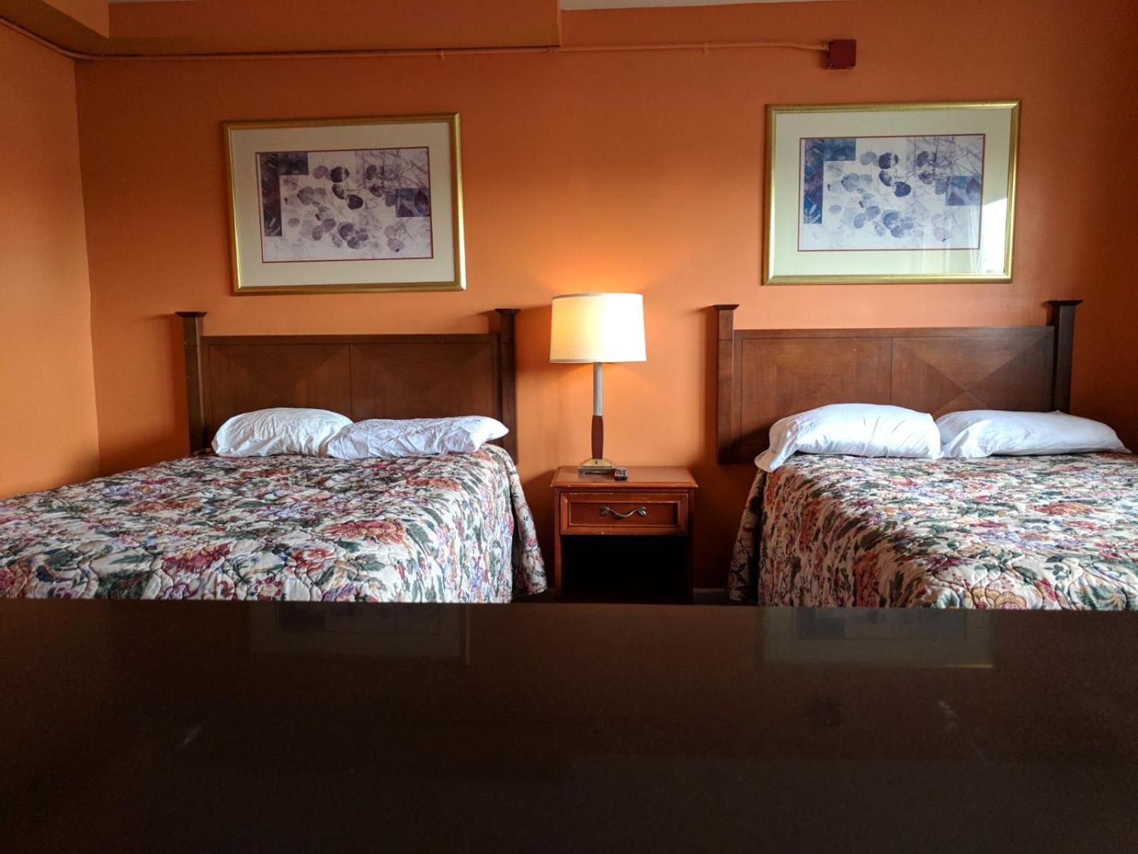 Skylark Motel photo 11