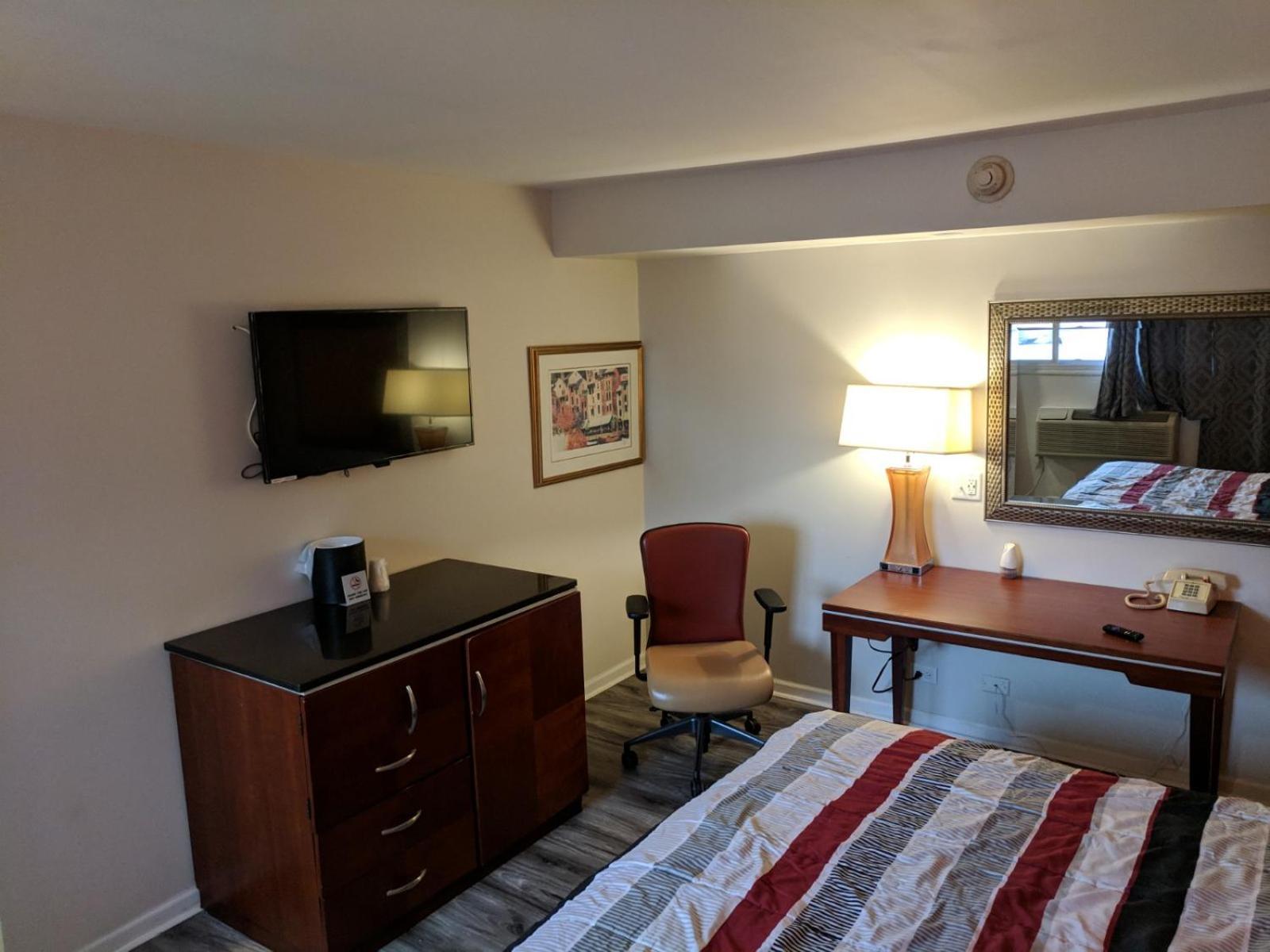 Skylark Motel photo 17