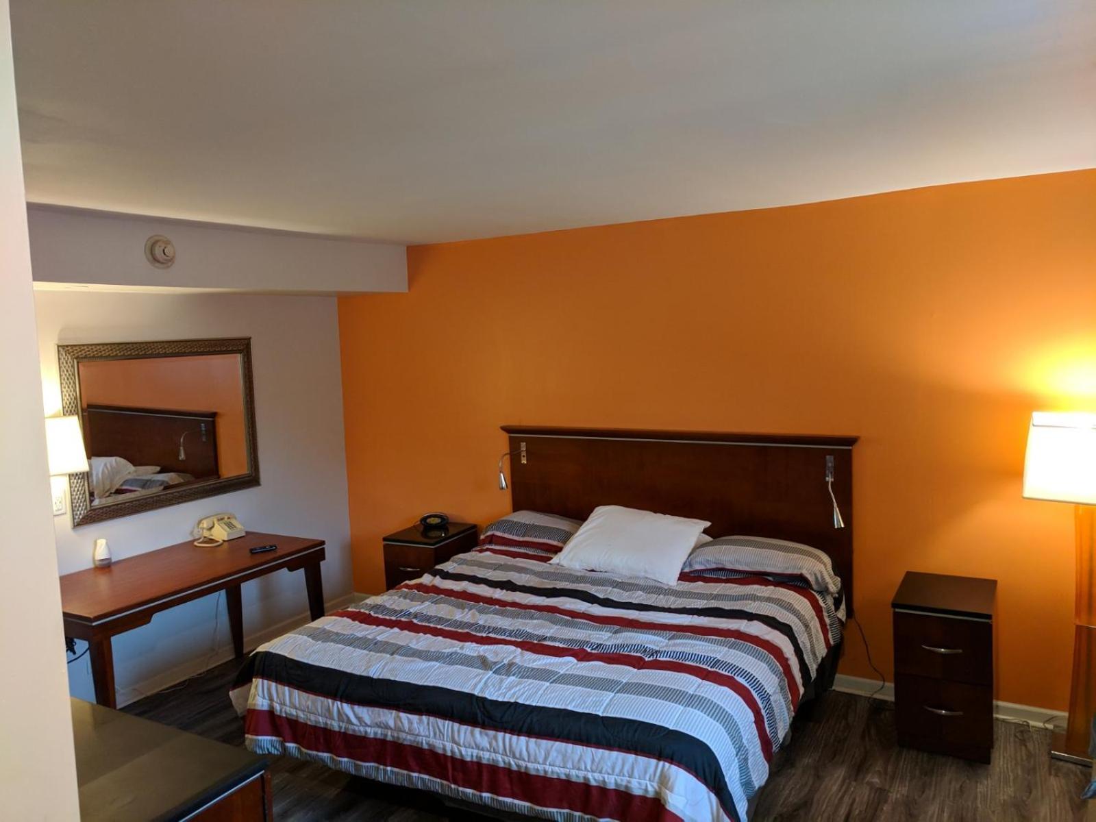 Skylark Motel photo 18