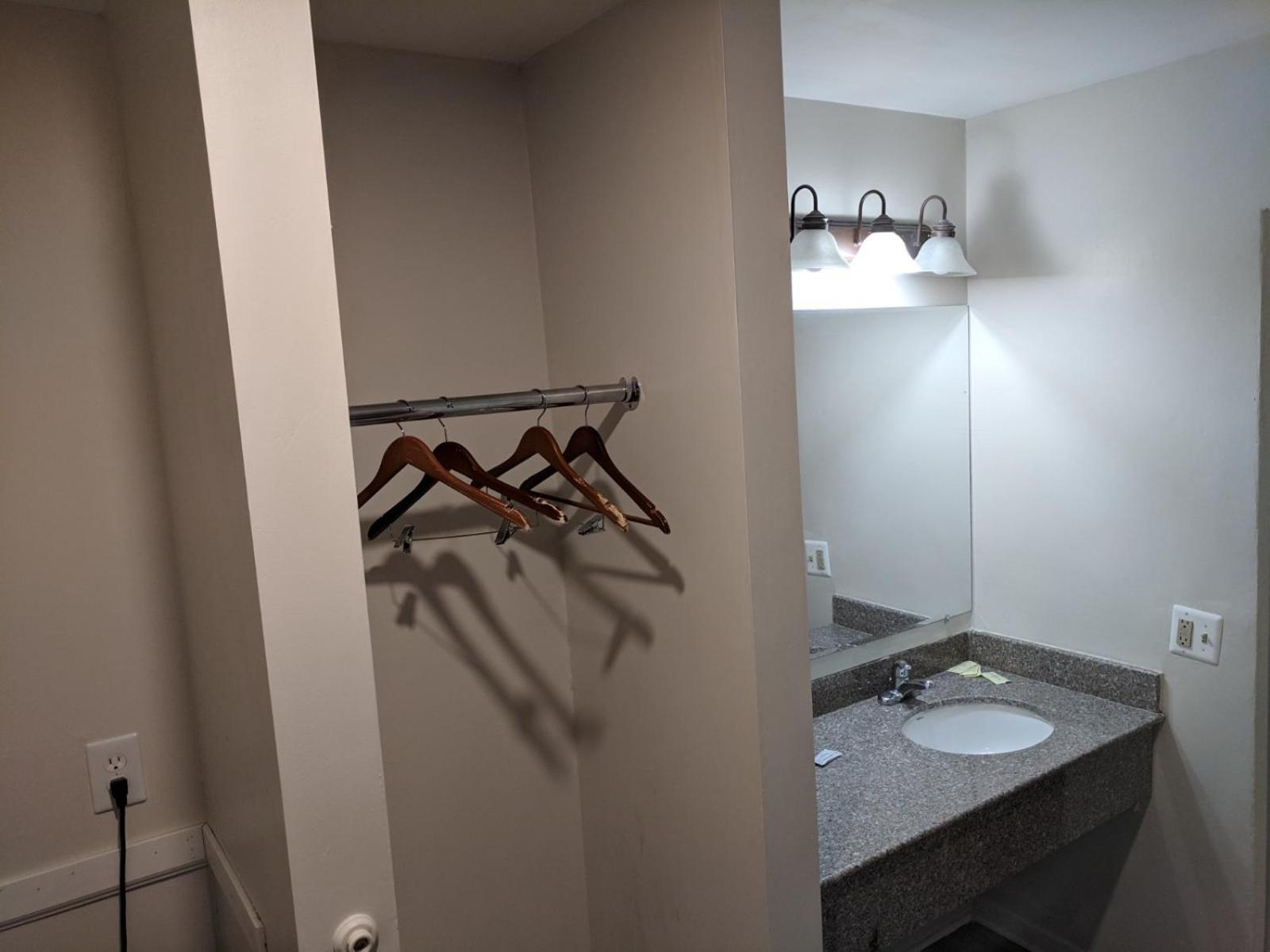 Skylark Motel photo 20