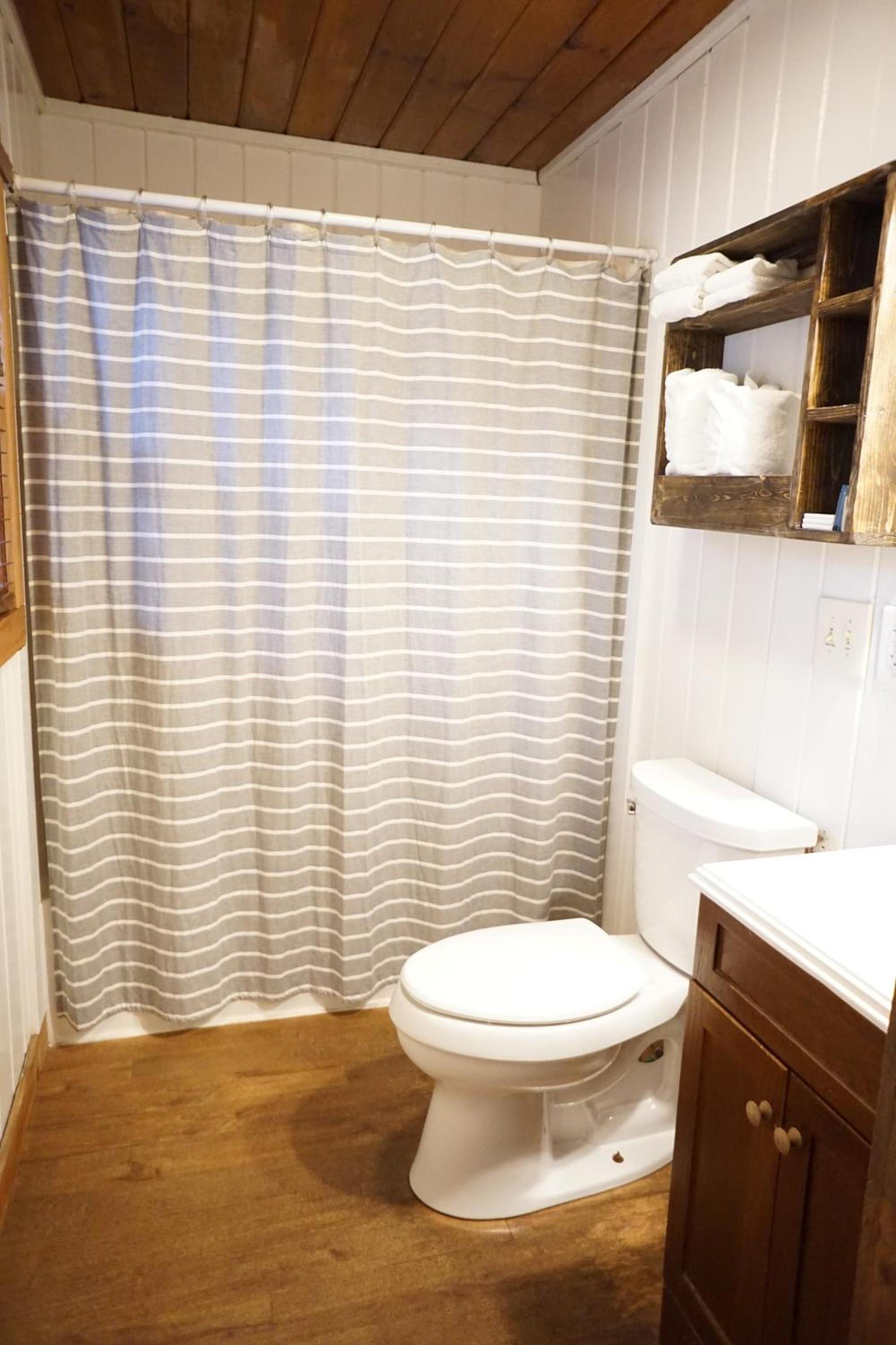 Shaver Lake Village Hotel photo 51